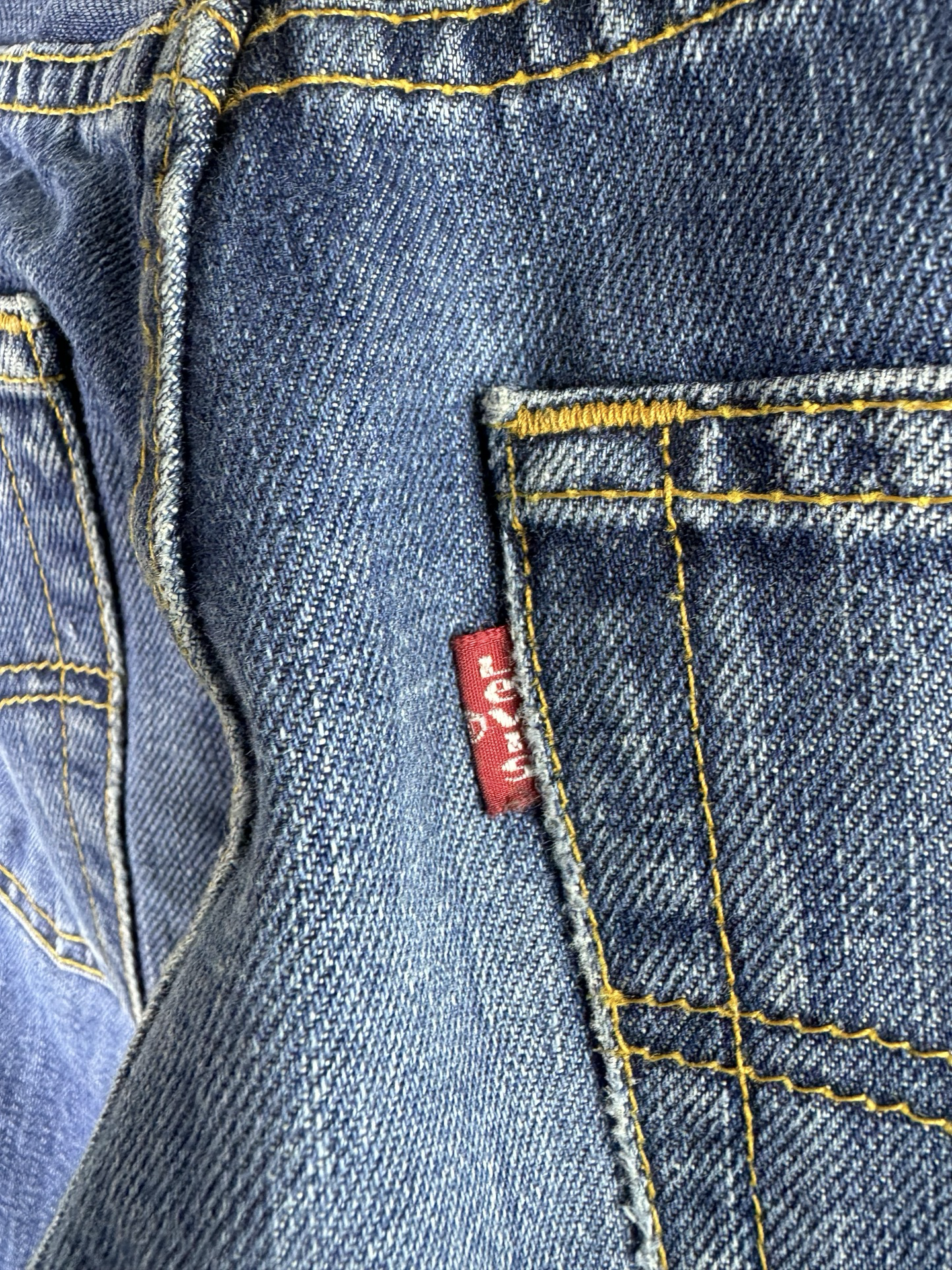 Levis Jeans (Waist 28)