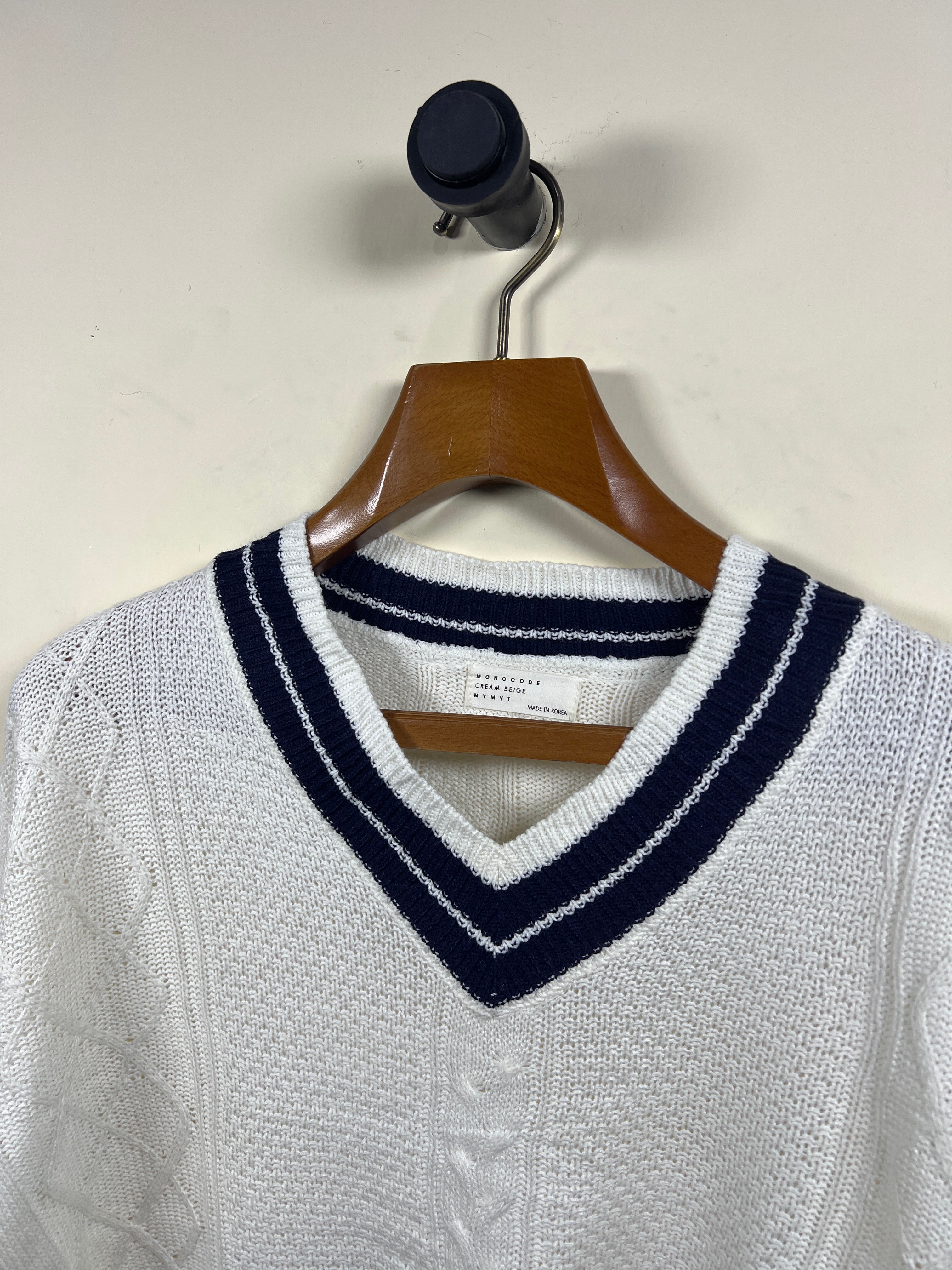 Monocode Cable Knitted Sweater (Women) (X-Large)