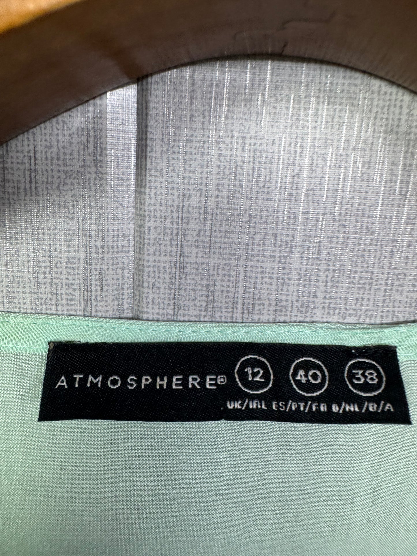 Atmosphere Blouse (Women) (Medium-Large)