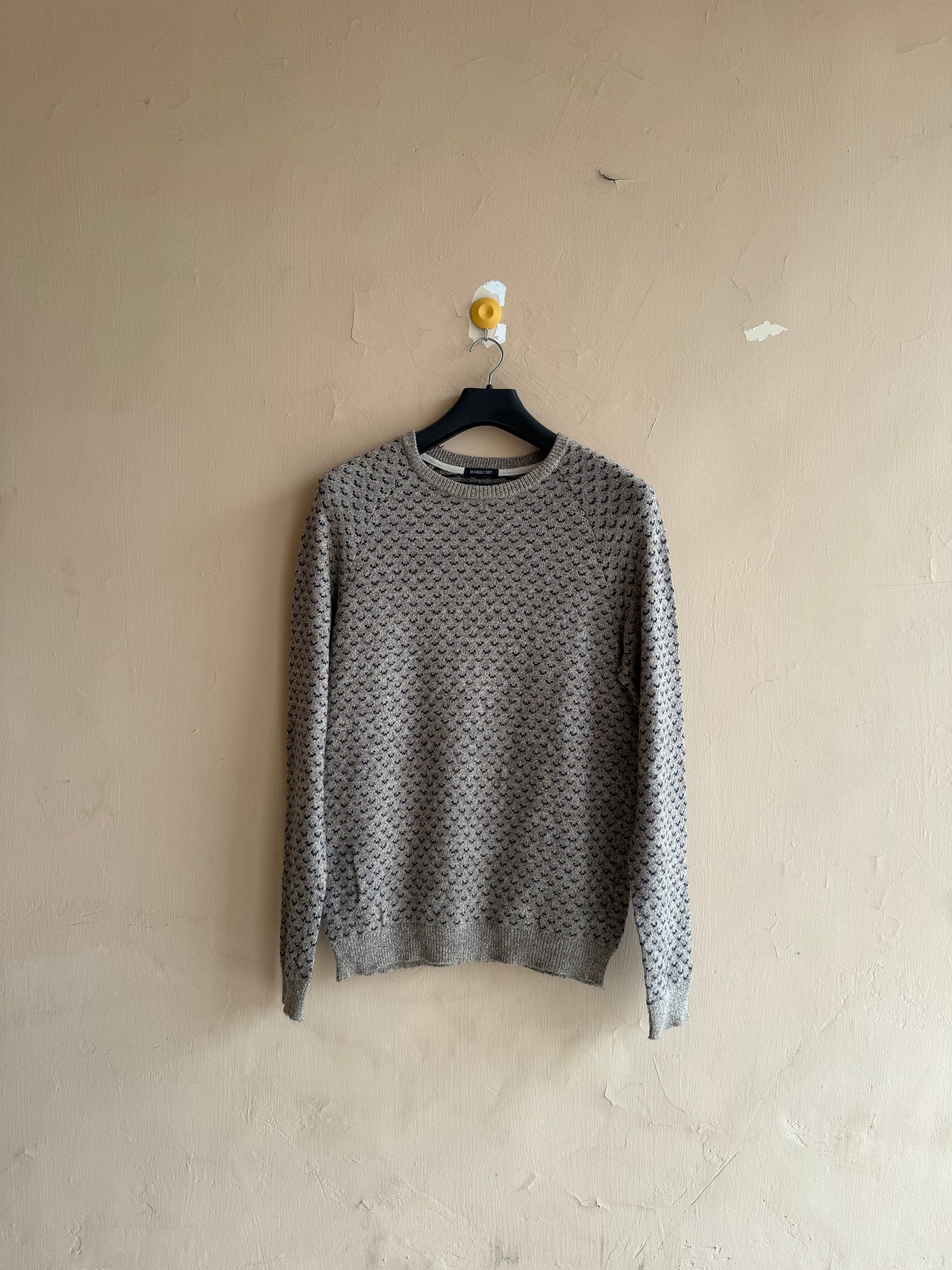 American Eagle Sweater (Small-Medium)