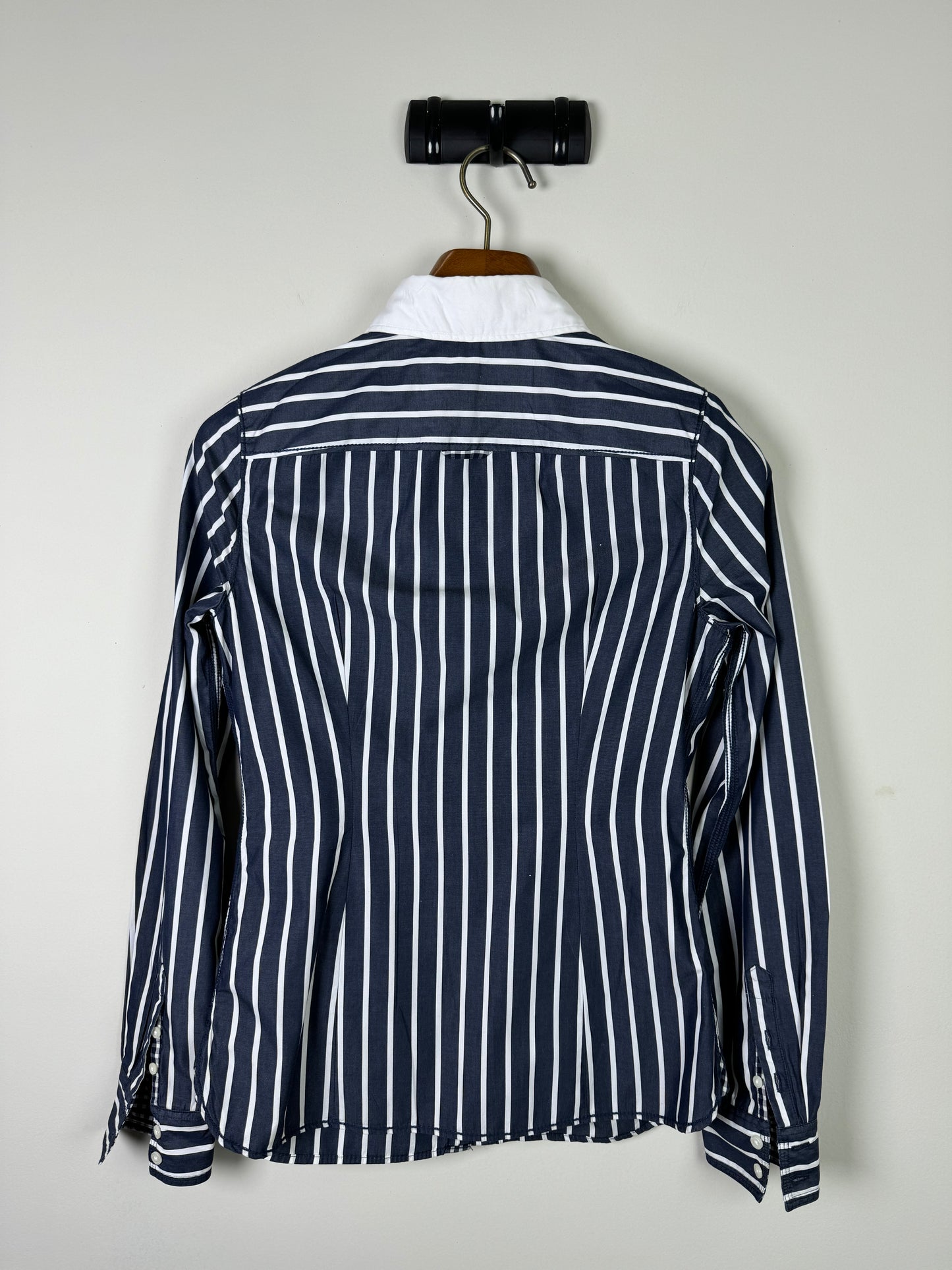 Tommy Hilfiger Buttoned Up Dress Shirt (F) (Small)