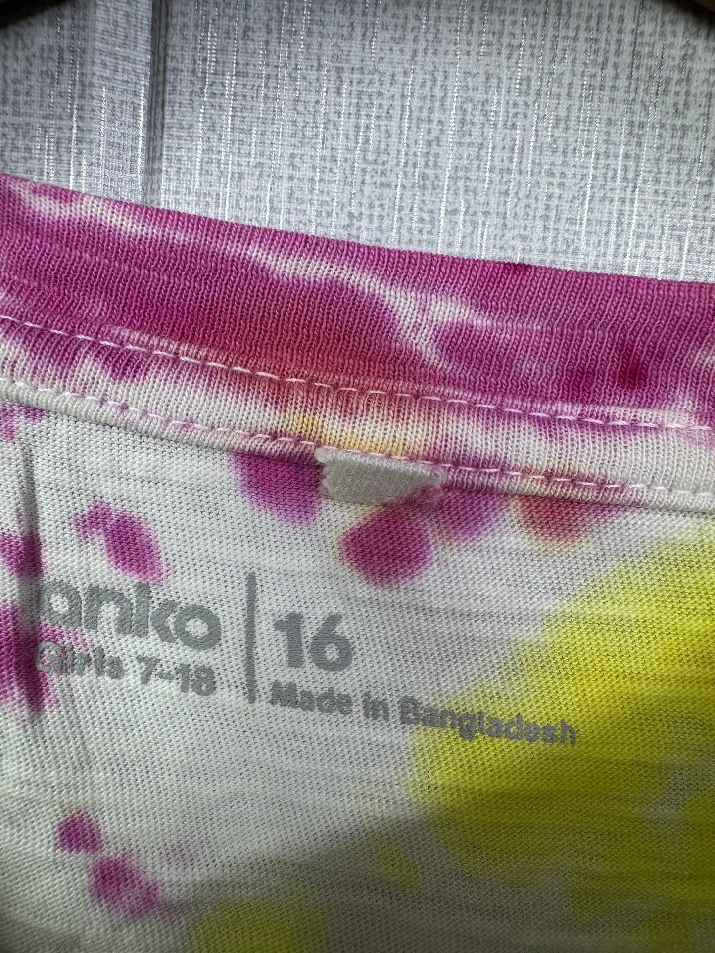 Anko Crop Top (Women) (Small-Medium)