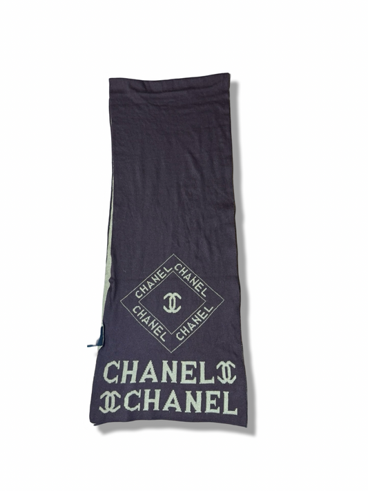 Chanel Muffler