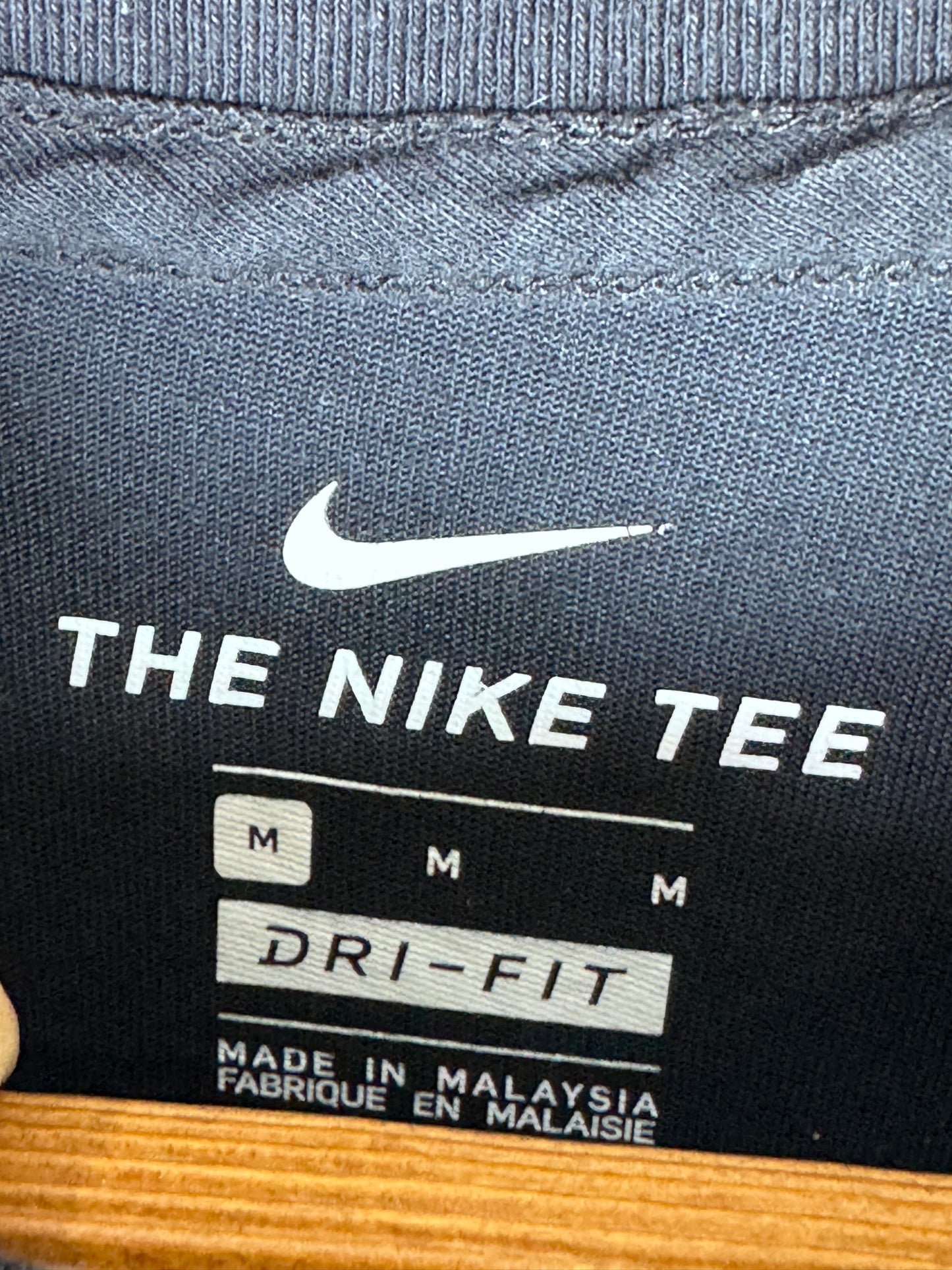 Nike T-Shirt (Medium)