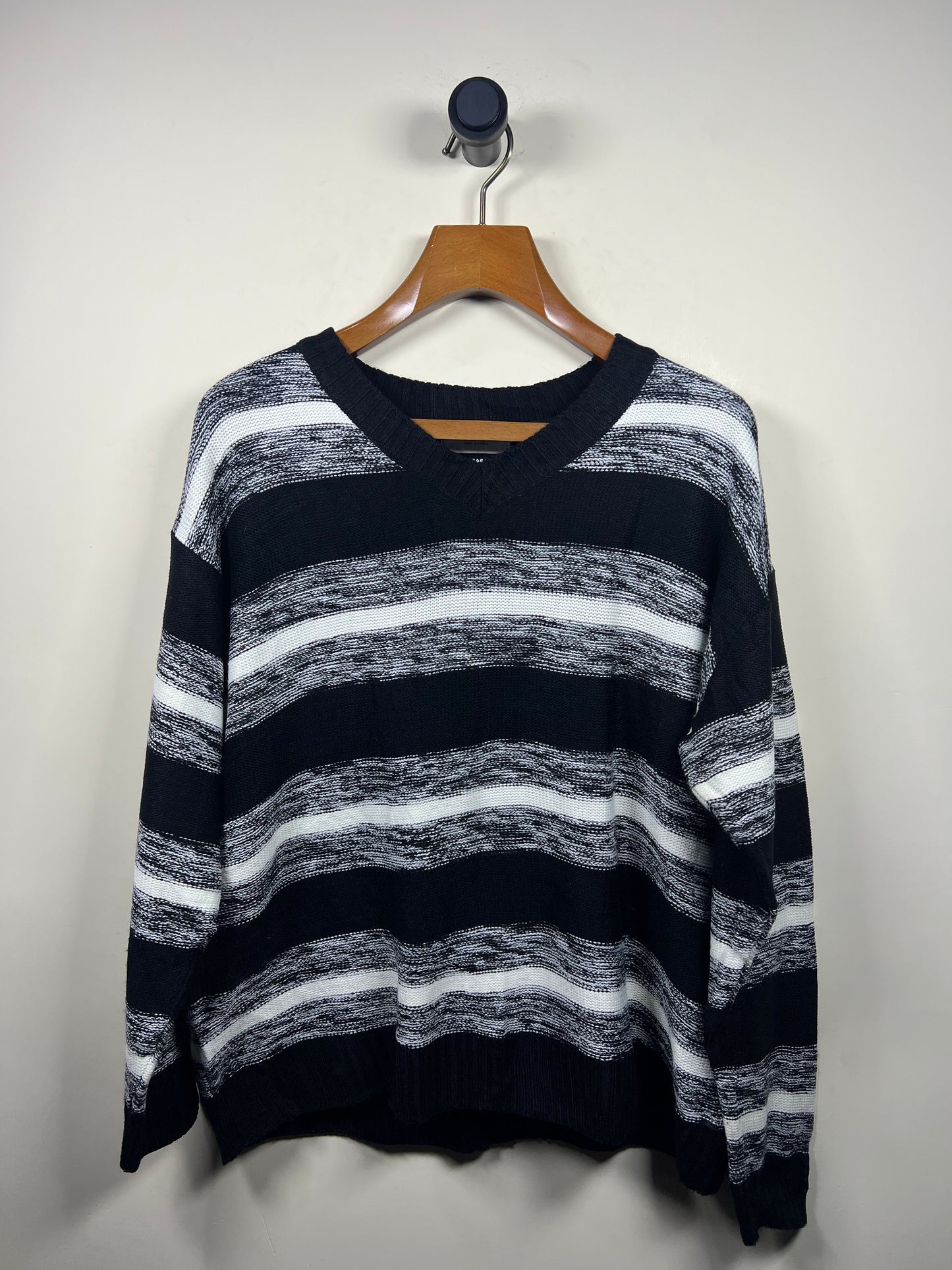 Exito Cable Knitted Sweater (Women) (Large/X-Large)