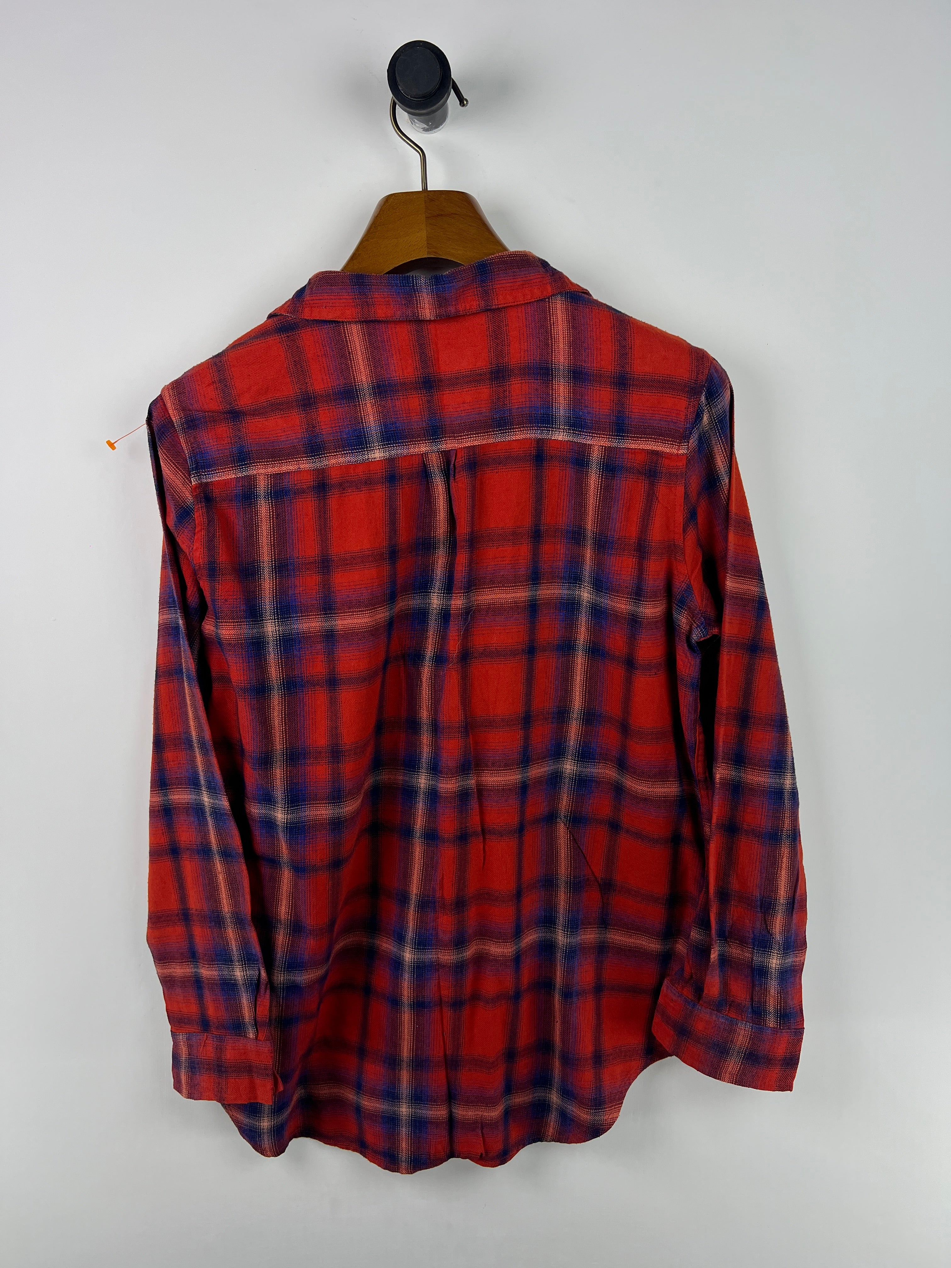 Mossimo Shirt (Women) (Medium-Large)