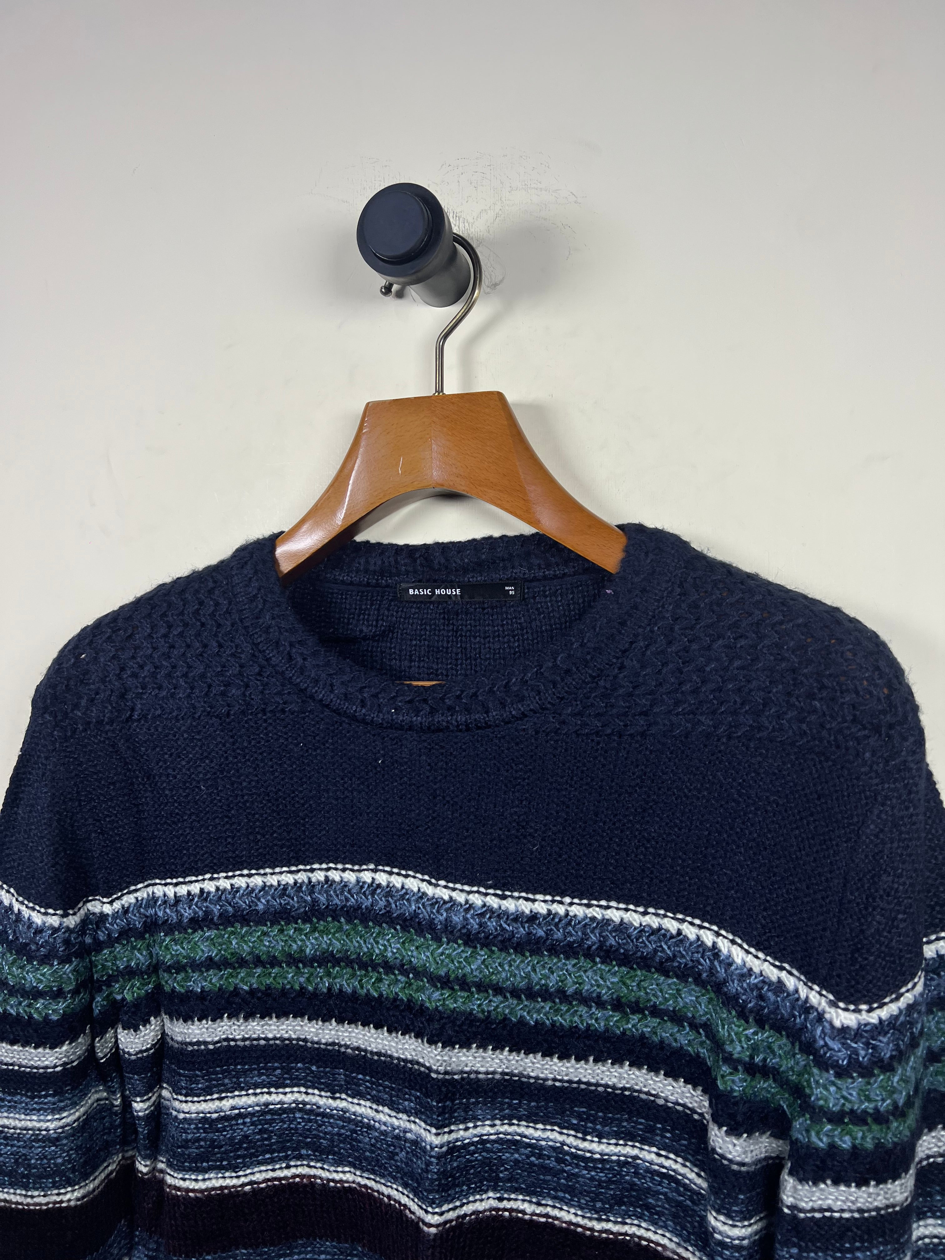 Basic House Cable Knitted Sweater (Small-Medium)
