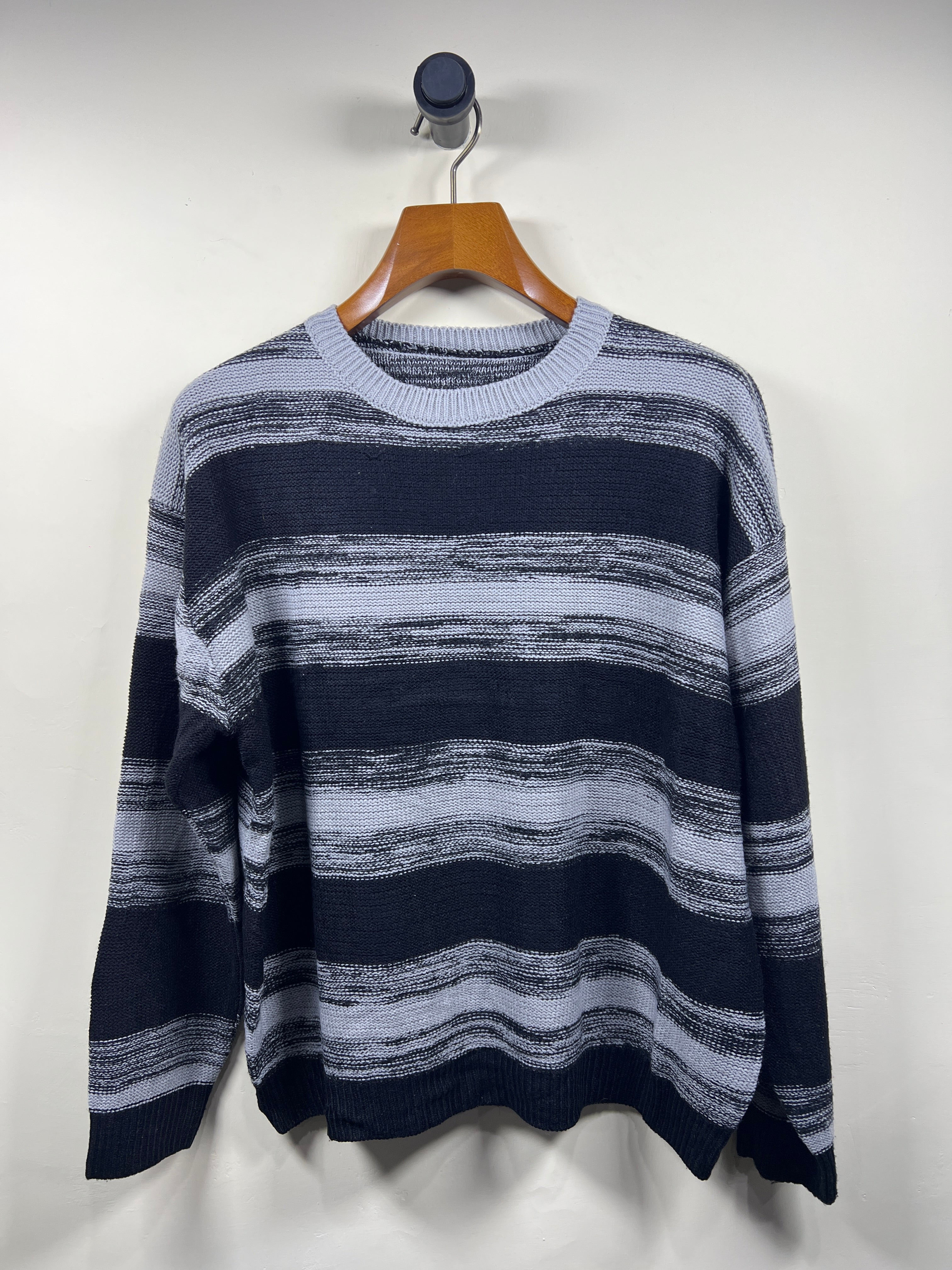 Knitted Sweater (Women) (X-Large)