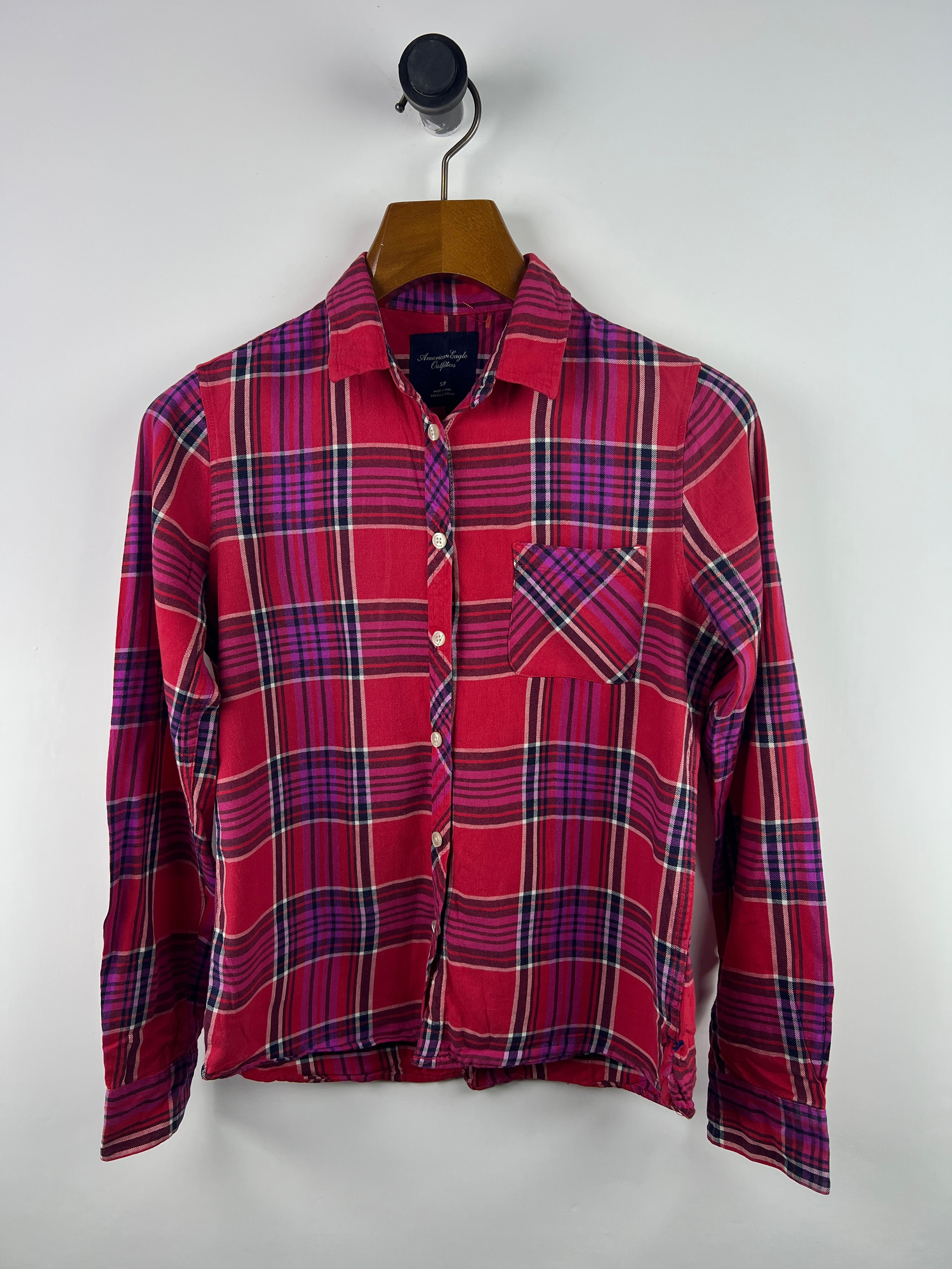 American Eagle Shirt (Women) (Small)