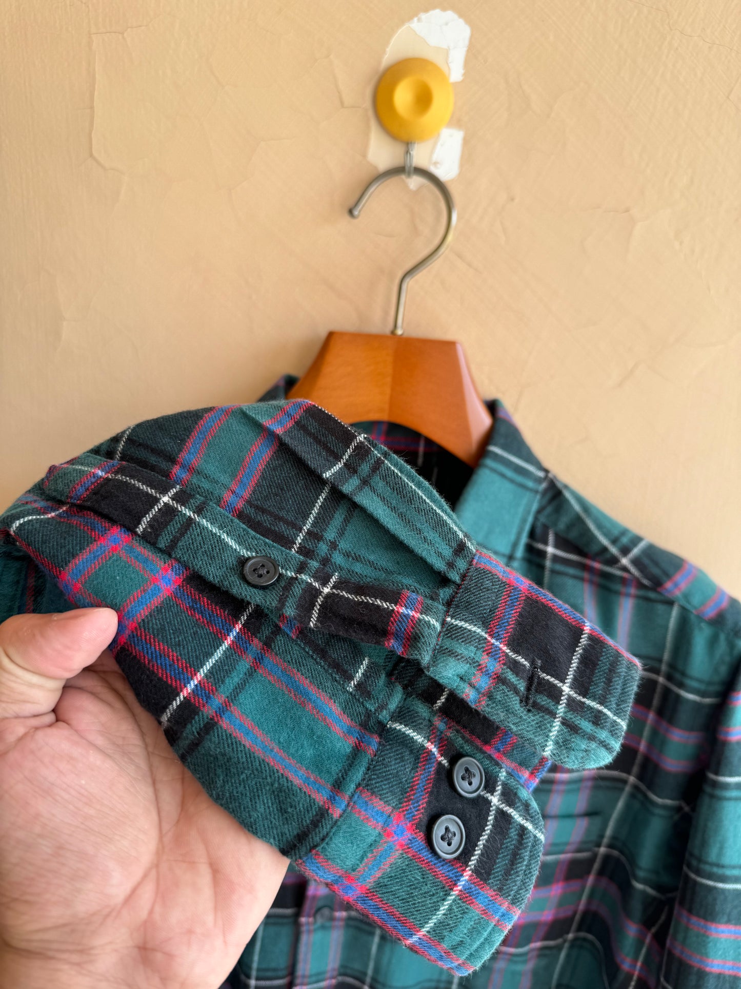 Uniqlo Buttoned Up Casual Shirt (Medium)