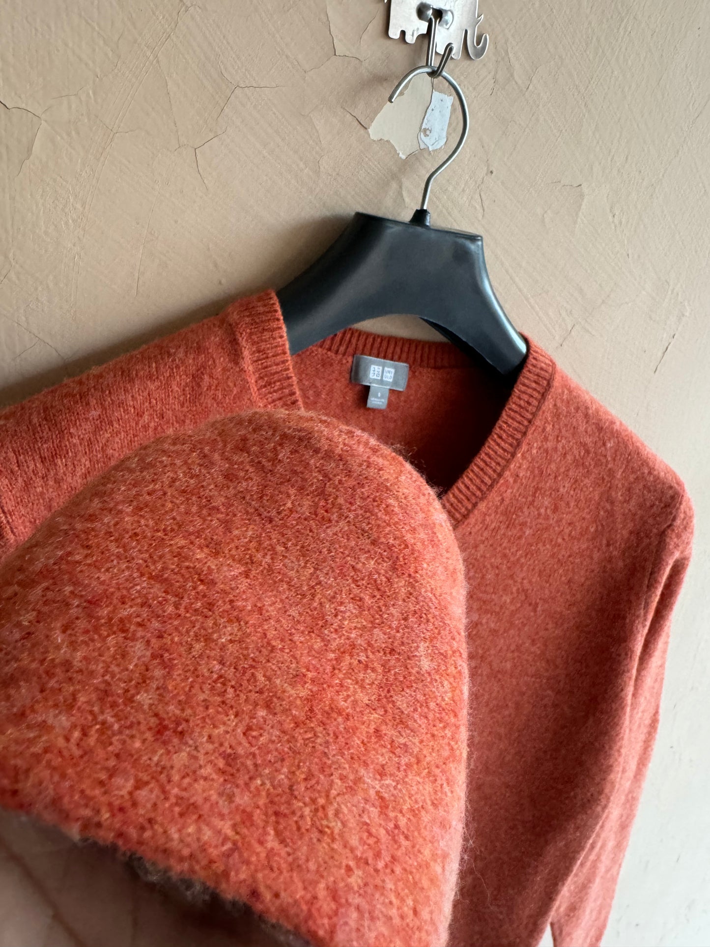 Uniqlo Wool Sweater (Small)