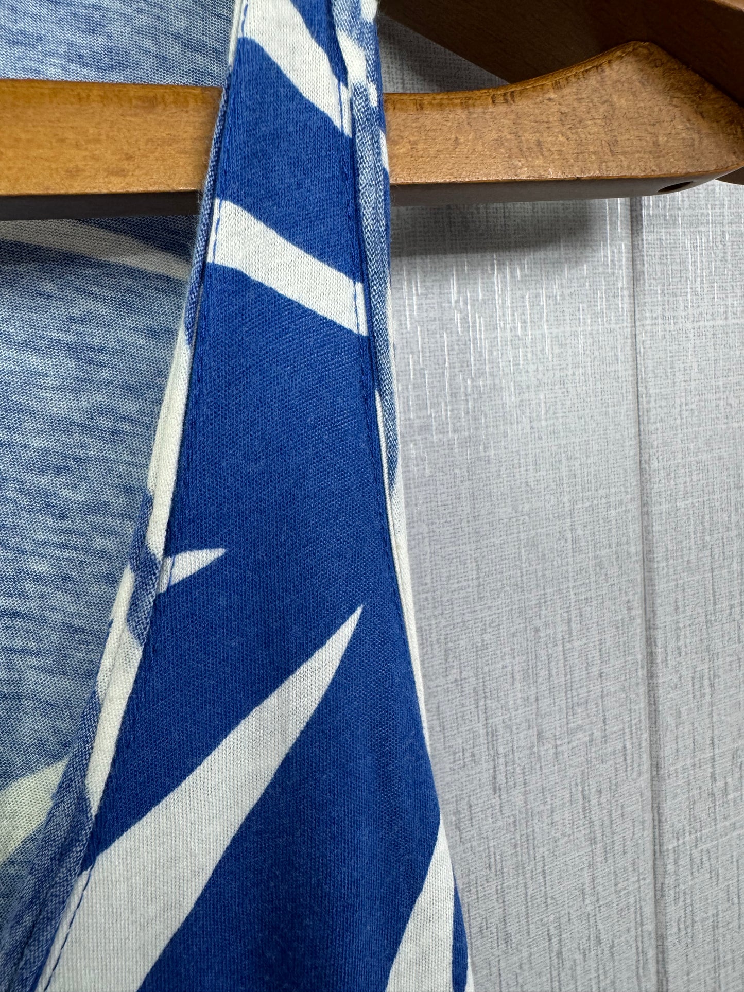 Old Navy Tank Top (Women) (Small-Medium)