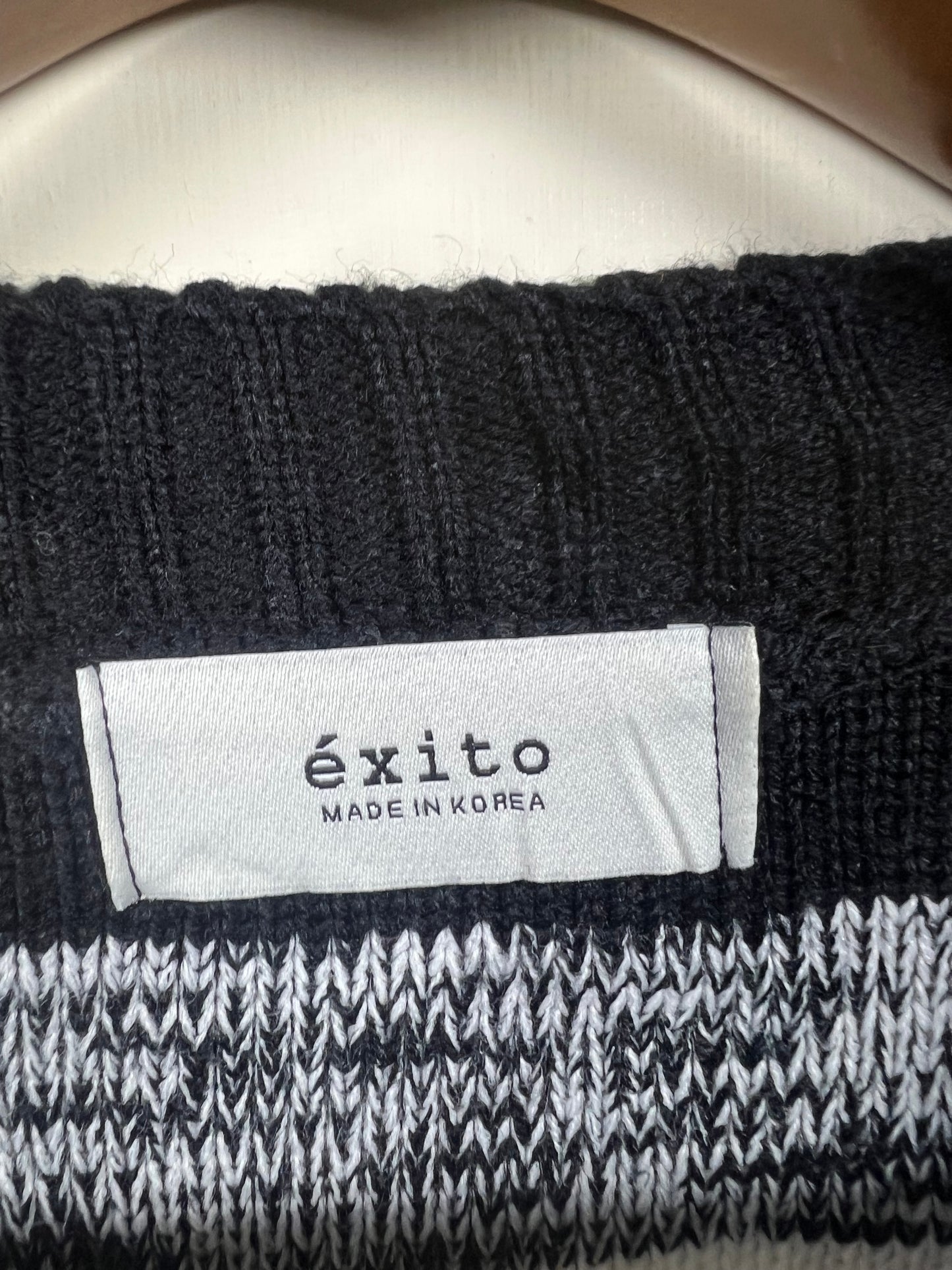 Exito Cable Knitted Sweater (Women) (Large/X-Large)
