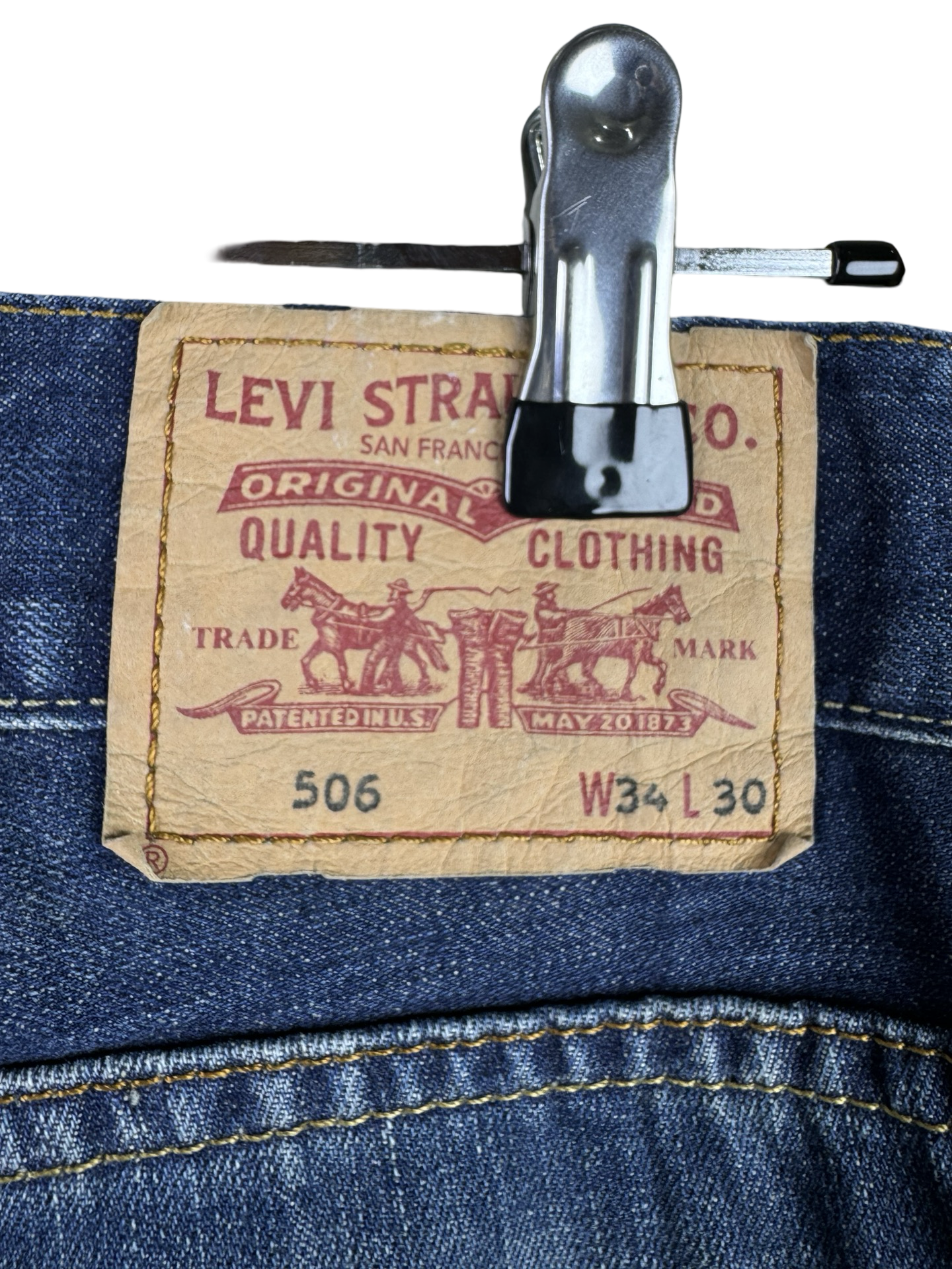 Levis Jeans (Waist 34-36)