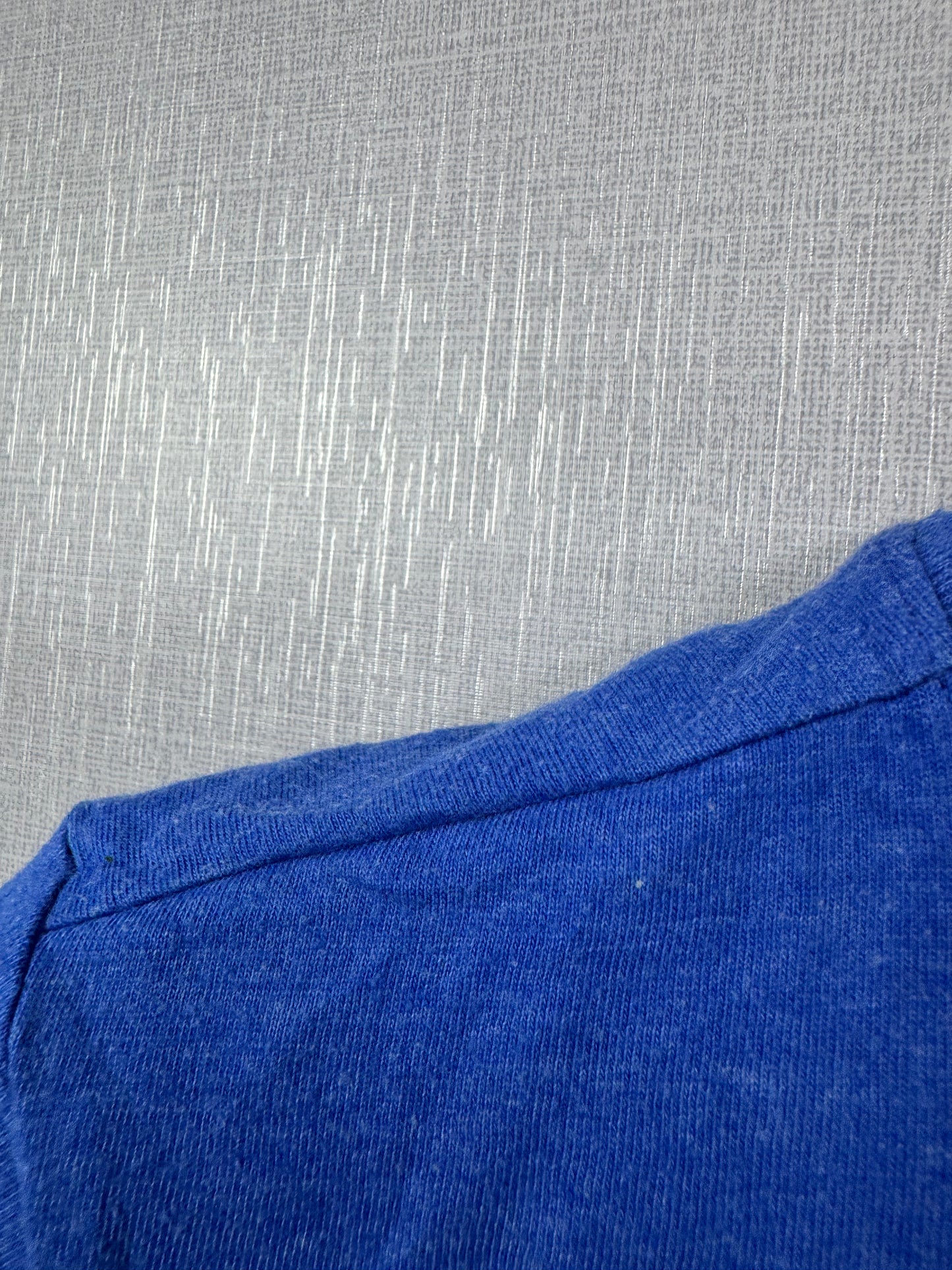 Cat&Jack T-Shirt (Women) (X-Small/Small)