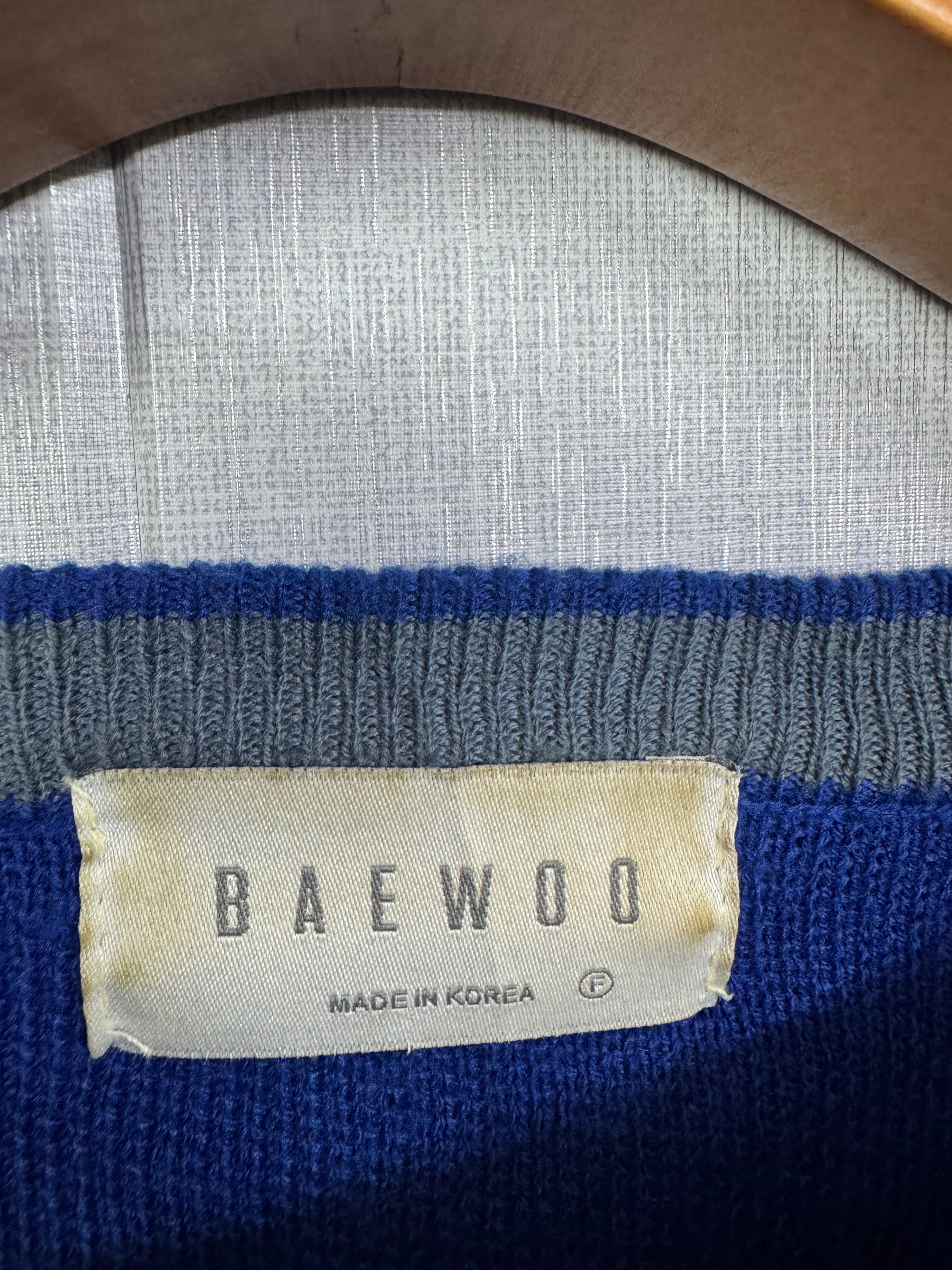 Baewoo Sweater (Medium-Large)