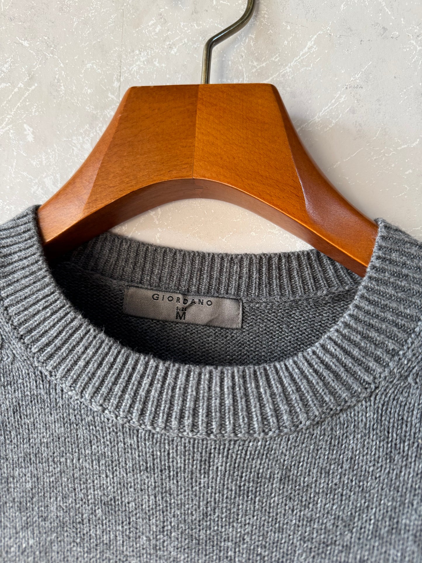 Giordano Sweater (Small-Medium)