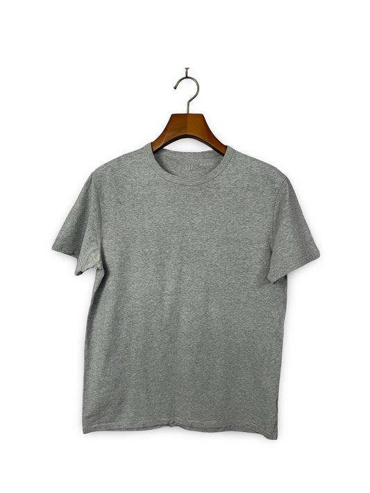 Gap T-Shirt (Small-Medium)