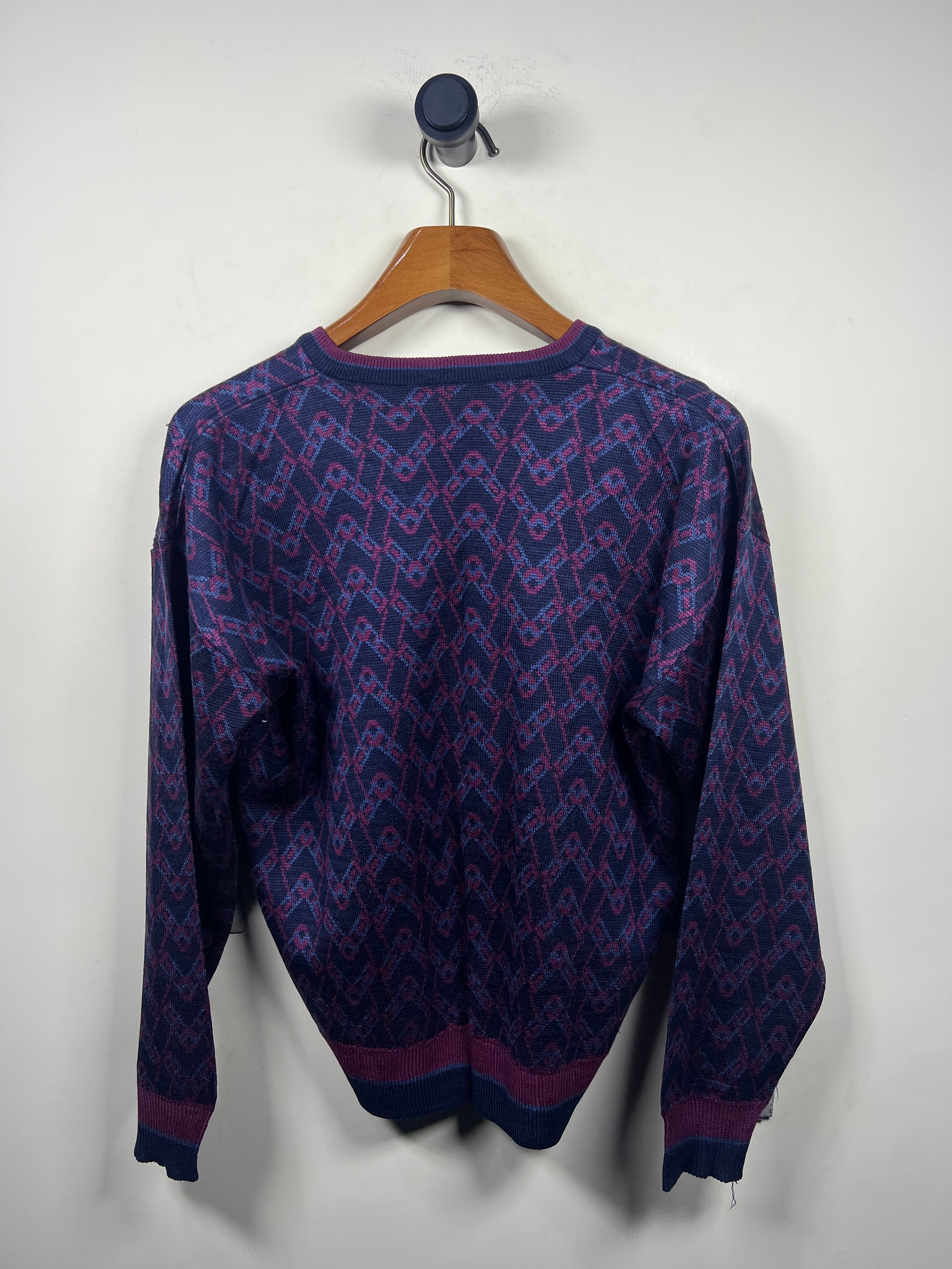 Sweater (Women) (Large/X-Large)