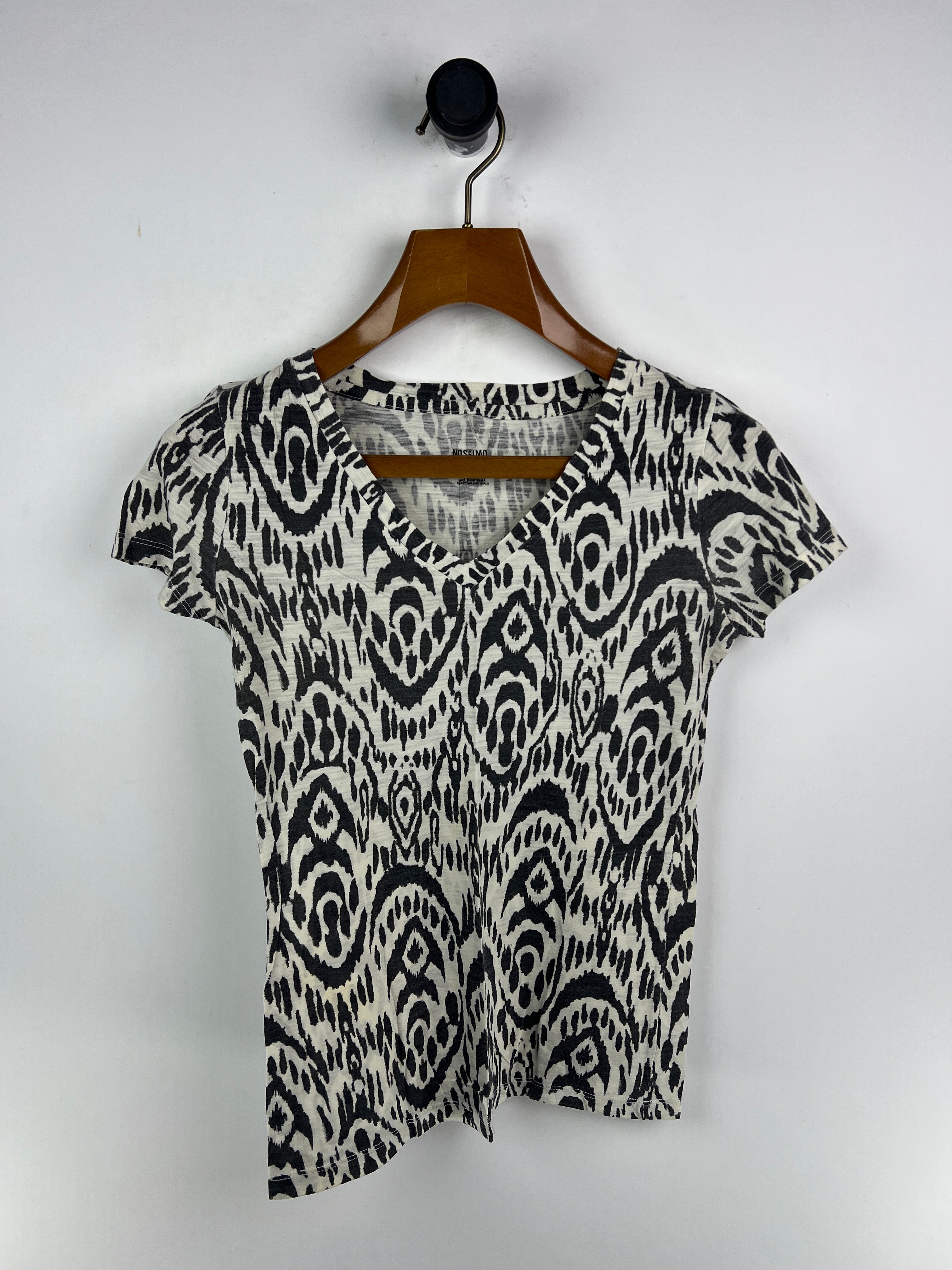 Mossimo T-Shirt (Women) (X-Small)