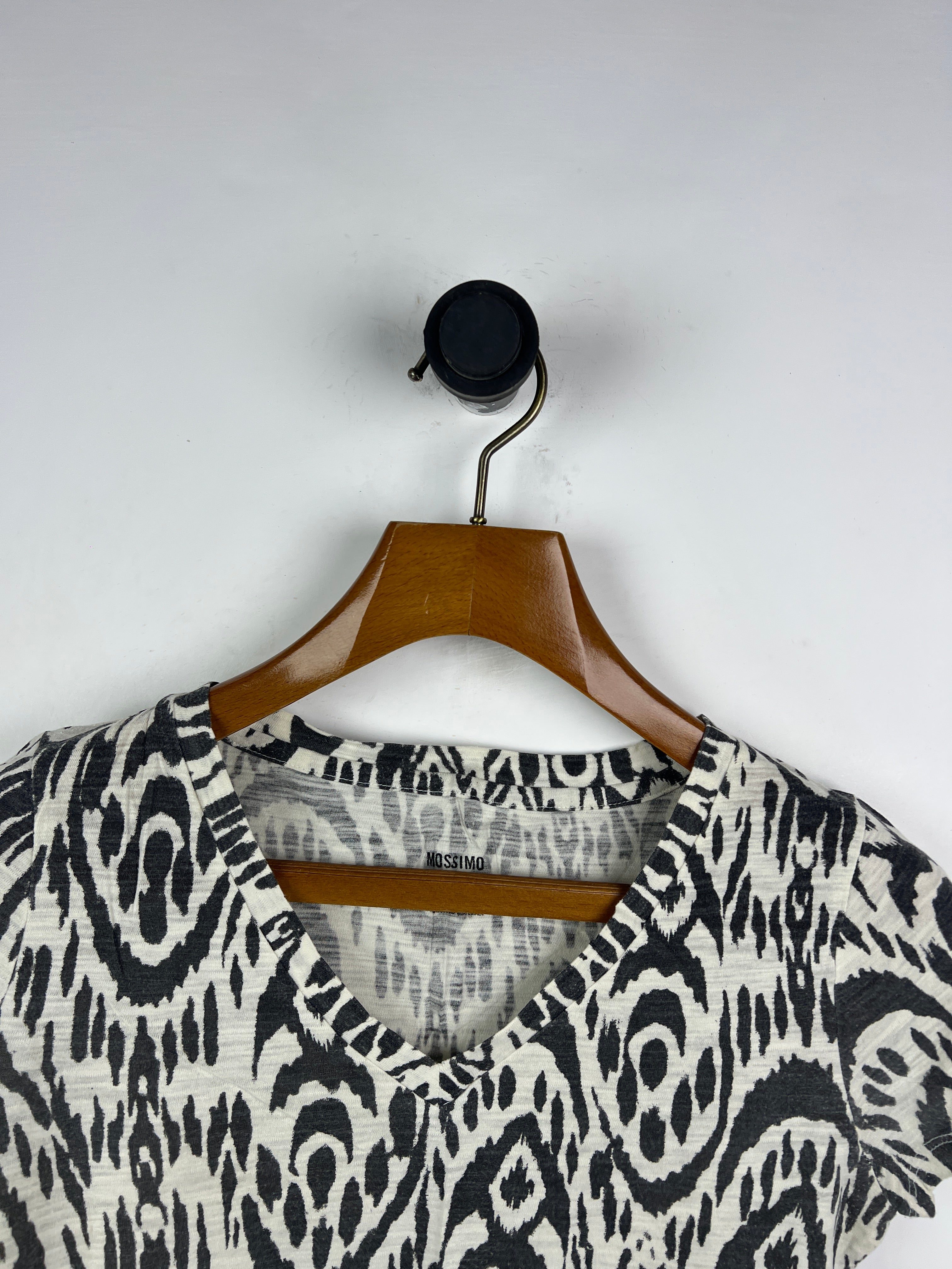 Mossimo T-Shirt (Women) (X-Small)