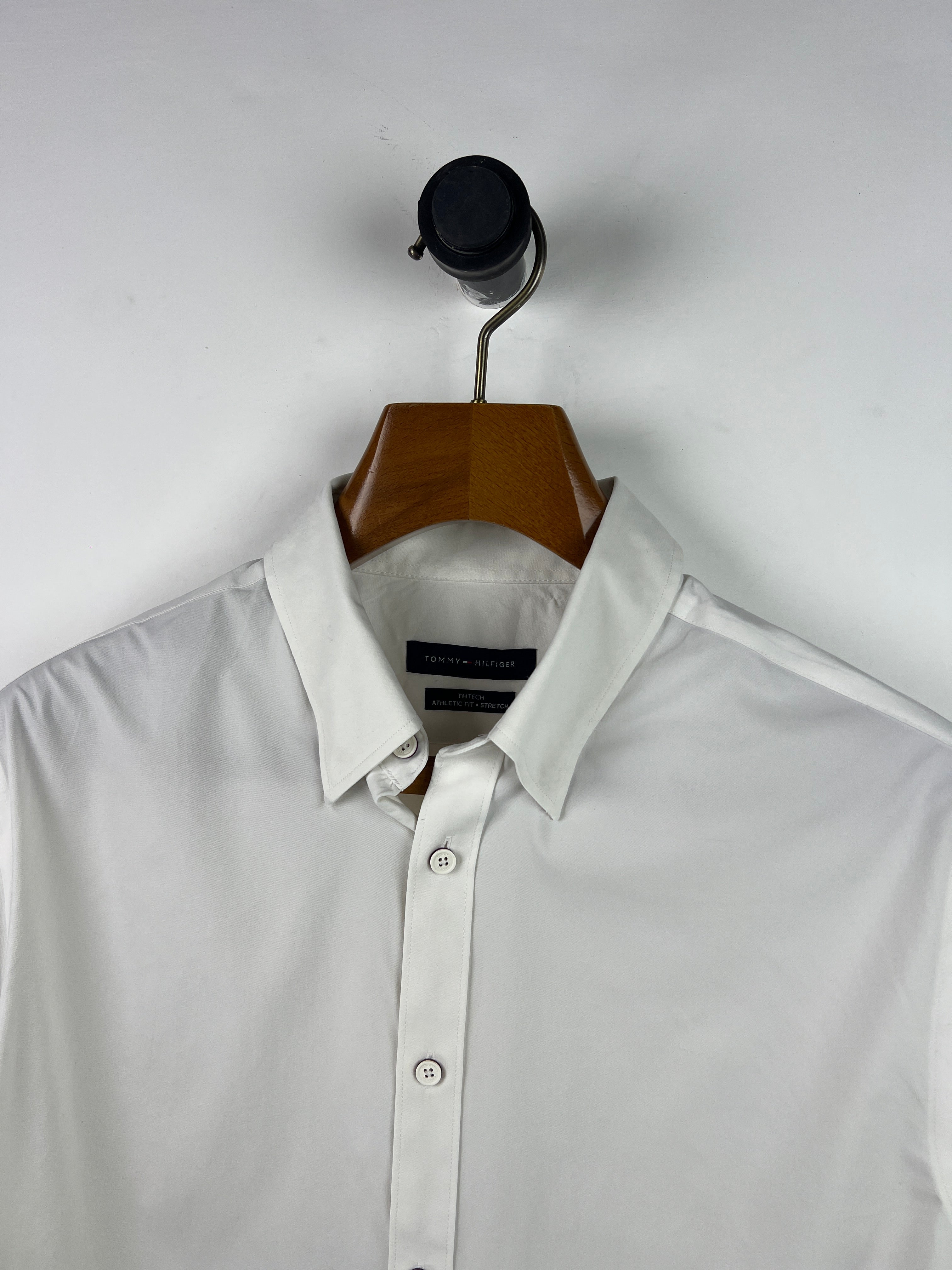 Tommy Hilfiger Shirt (Large)