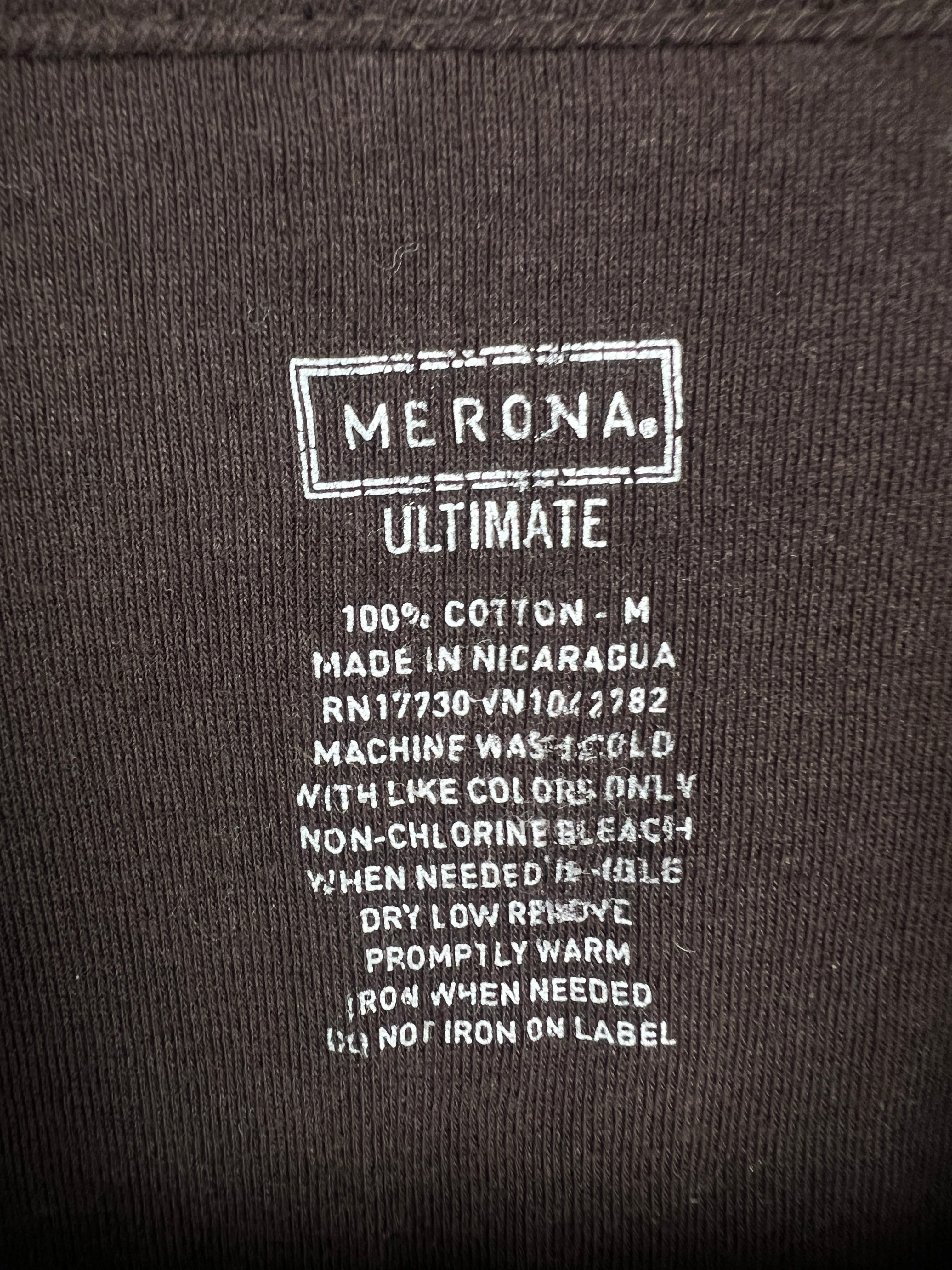 Merona T-Shirt (Women) (Medium)