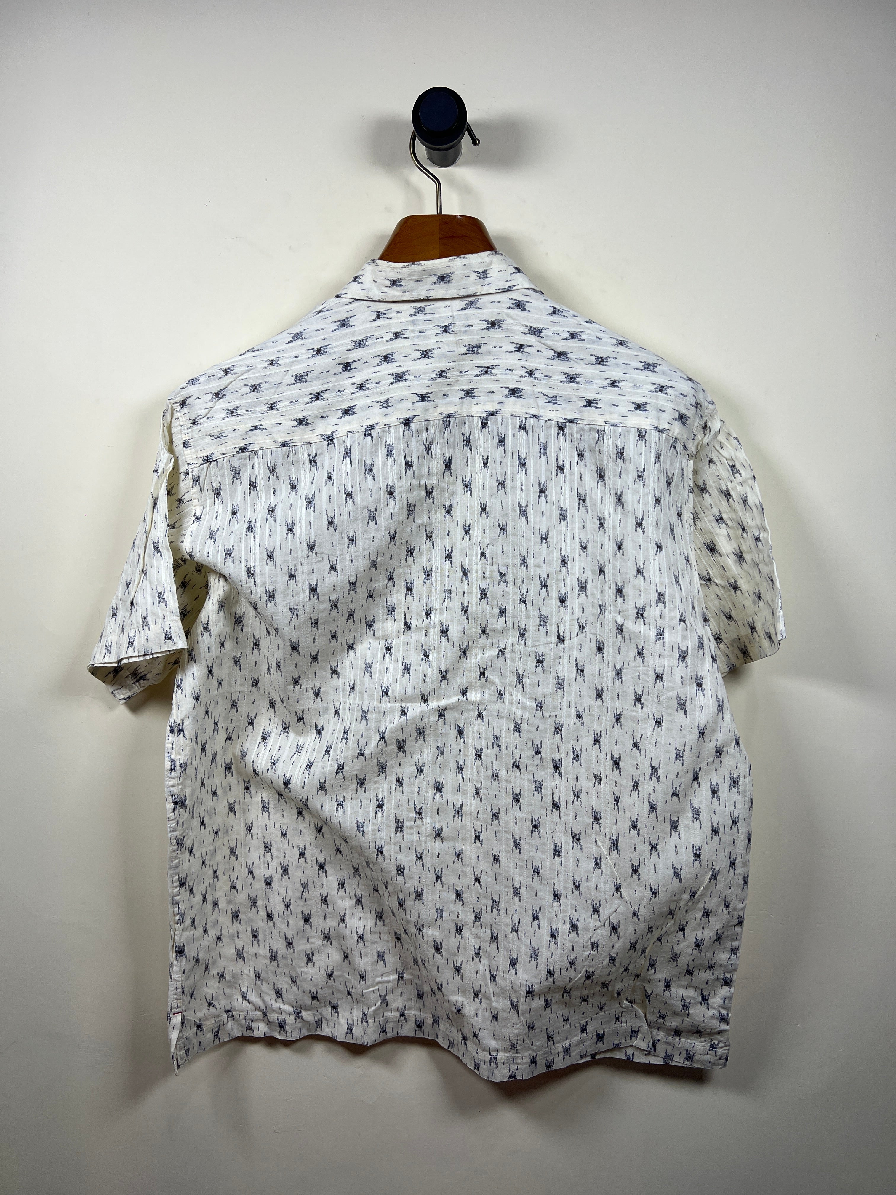 Baffu Linen Shirt (Large)