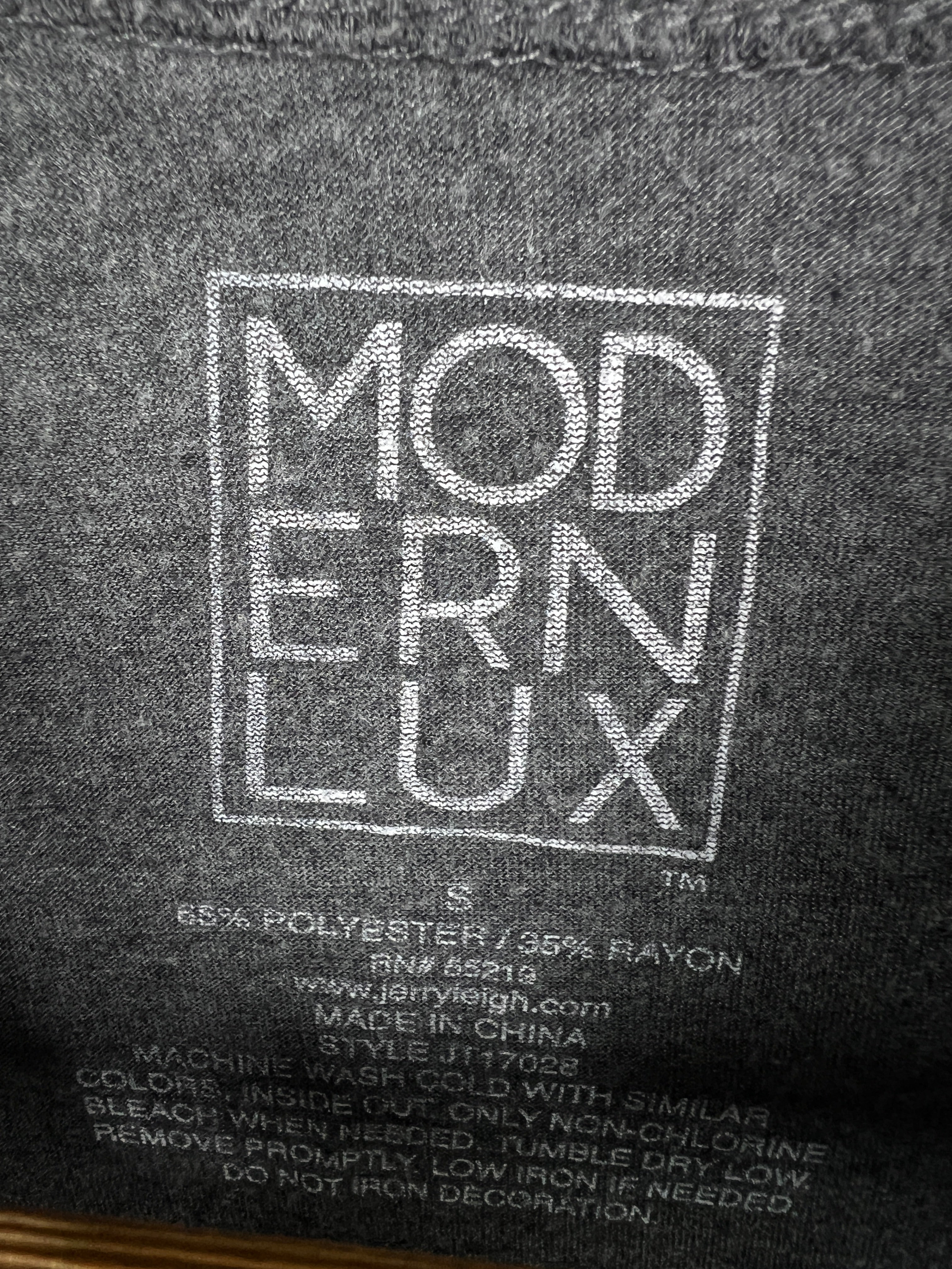 Modern T-Shirt (Women) (Small)