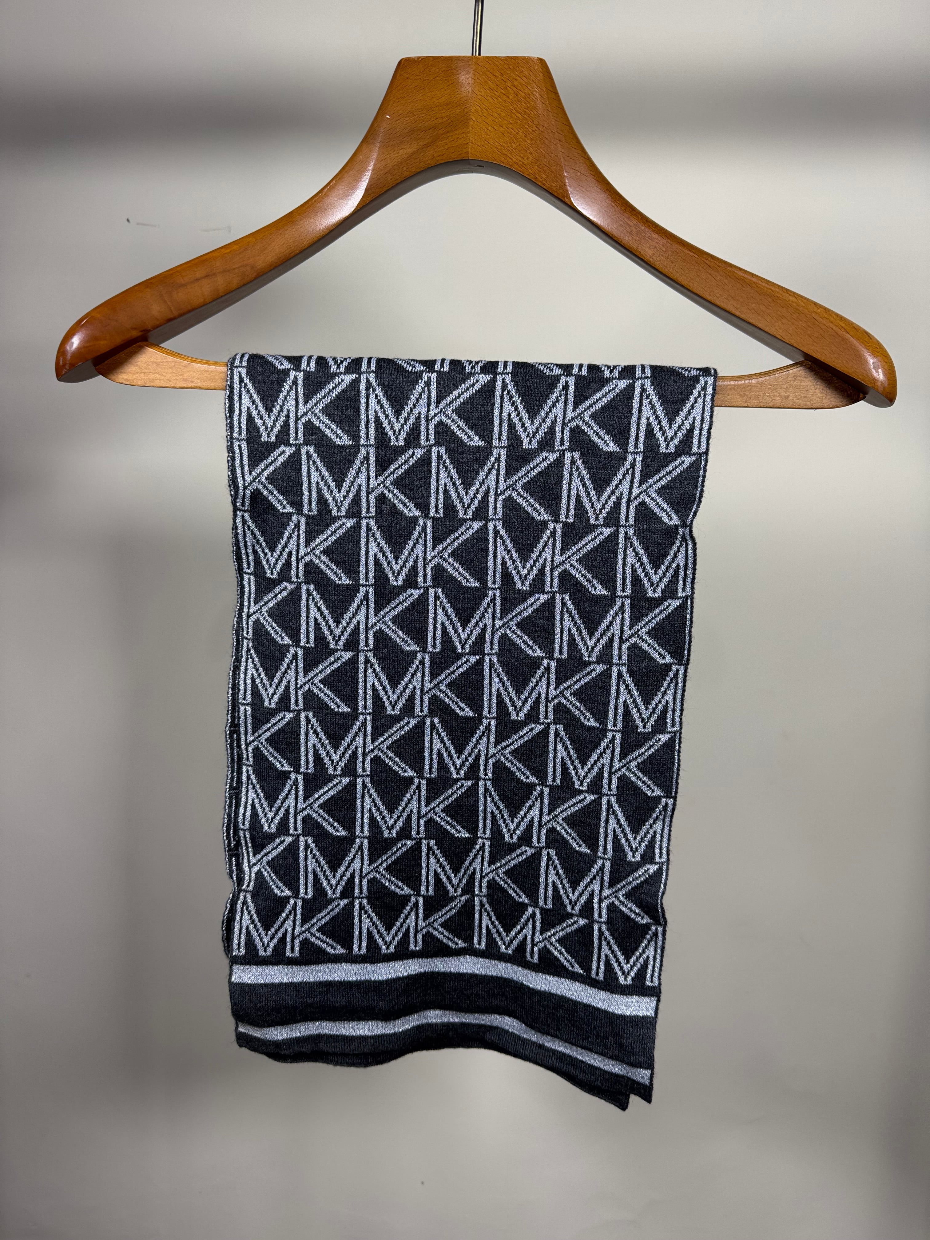 Michael Kors Muffler