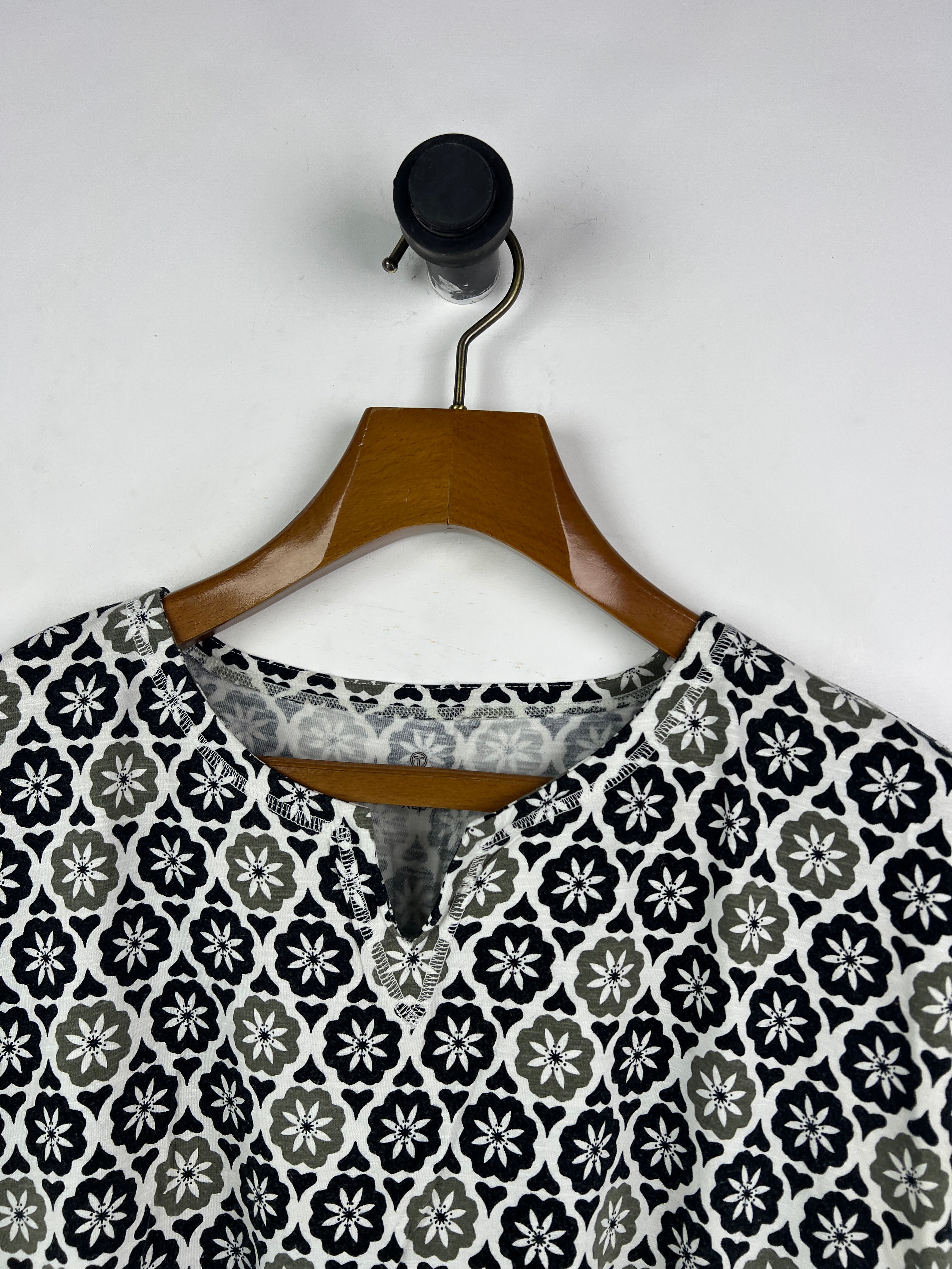 Talbots Blouse (Women) (Large/X-Large)