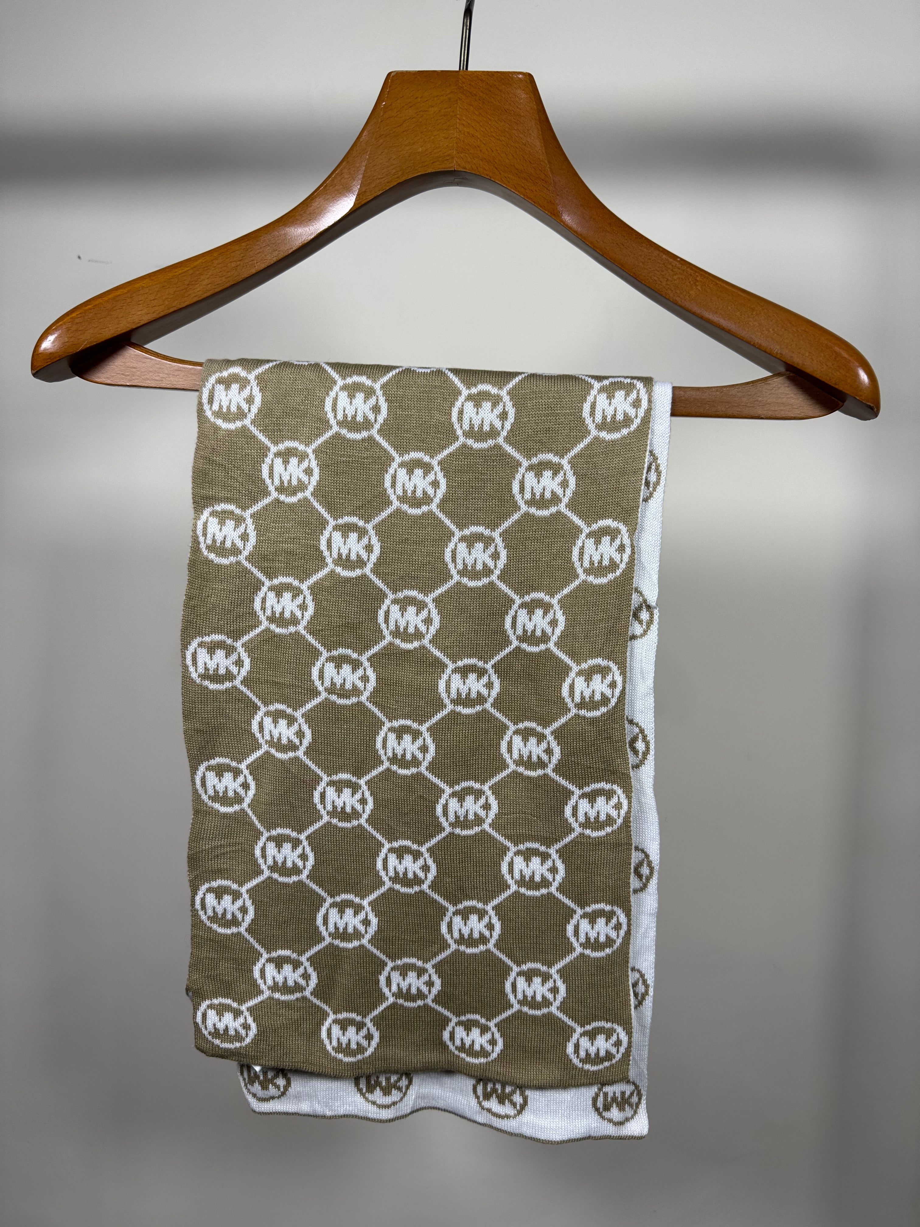 Michael Kors Muffler