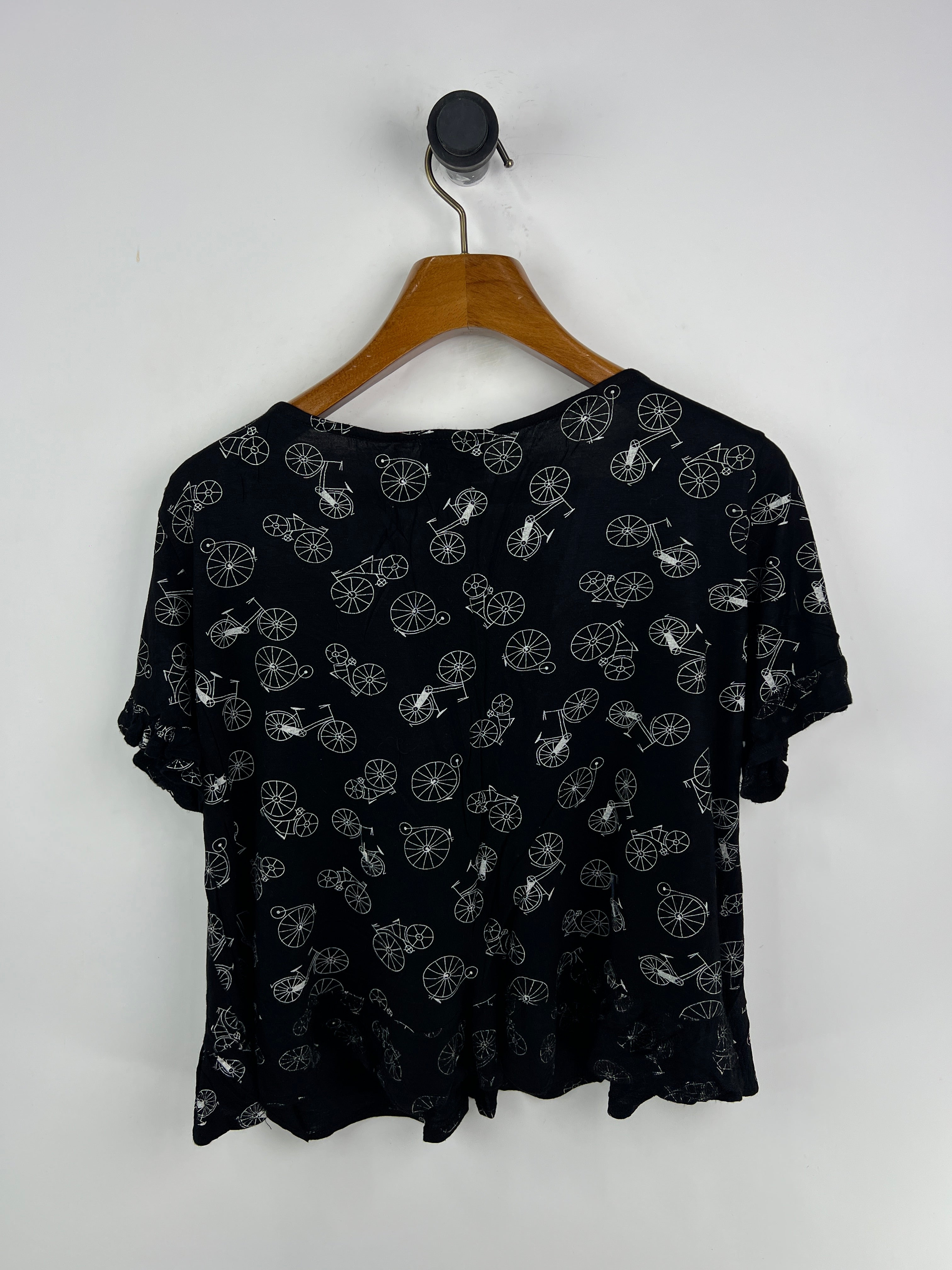 Blouse (Women) (Large/X-Large)