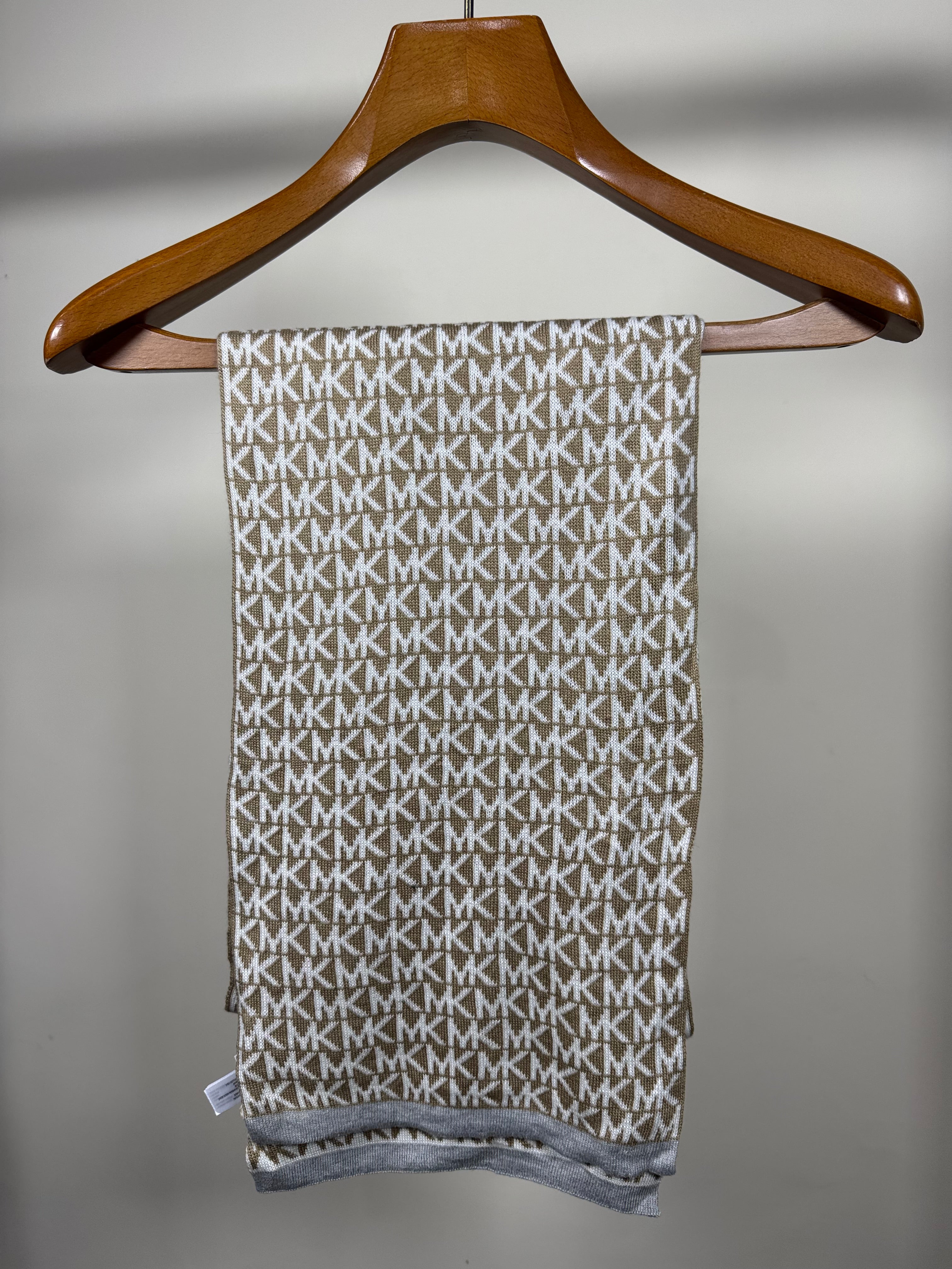 Michael Kors Muffler