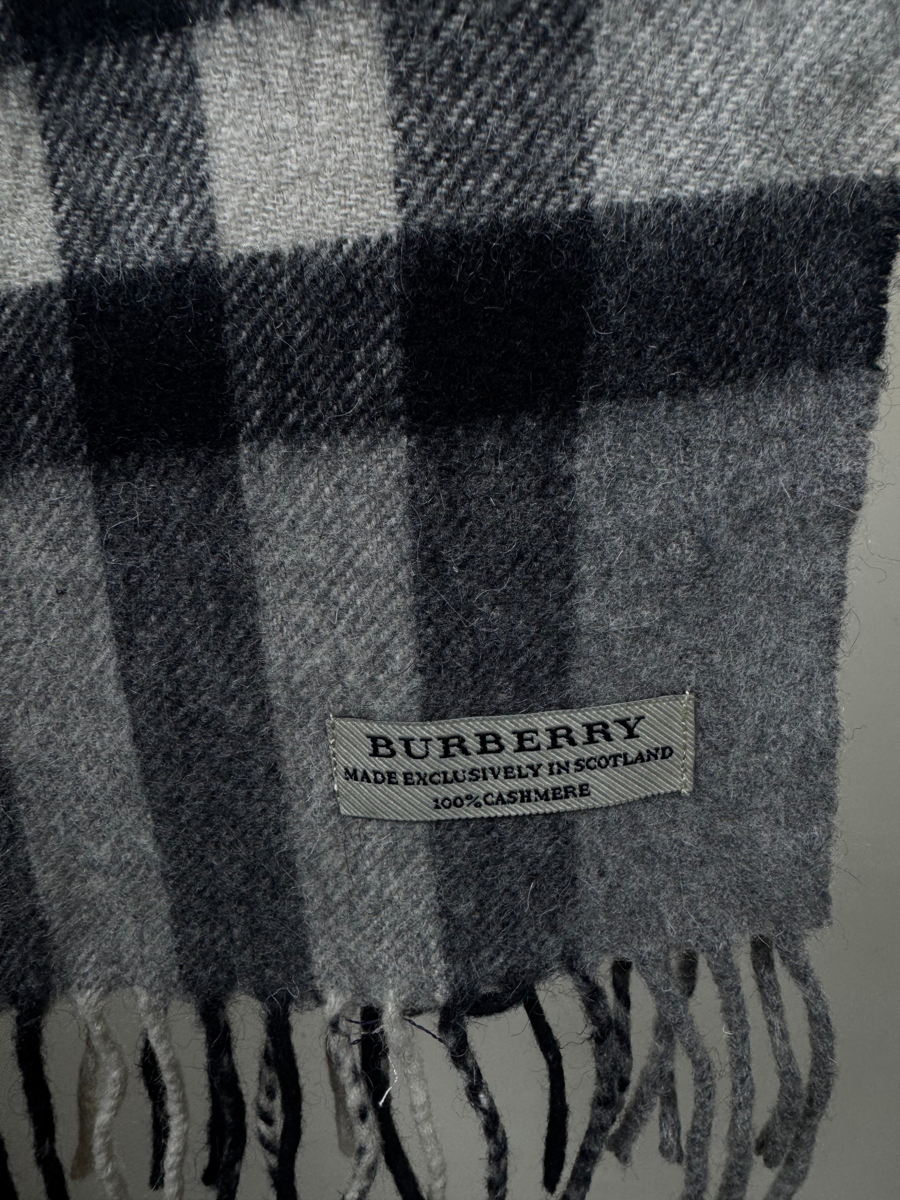 Burberry Cashmere Muffler