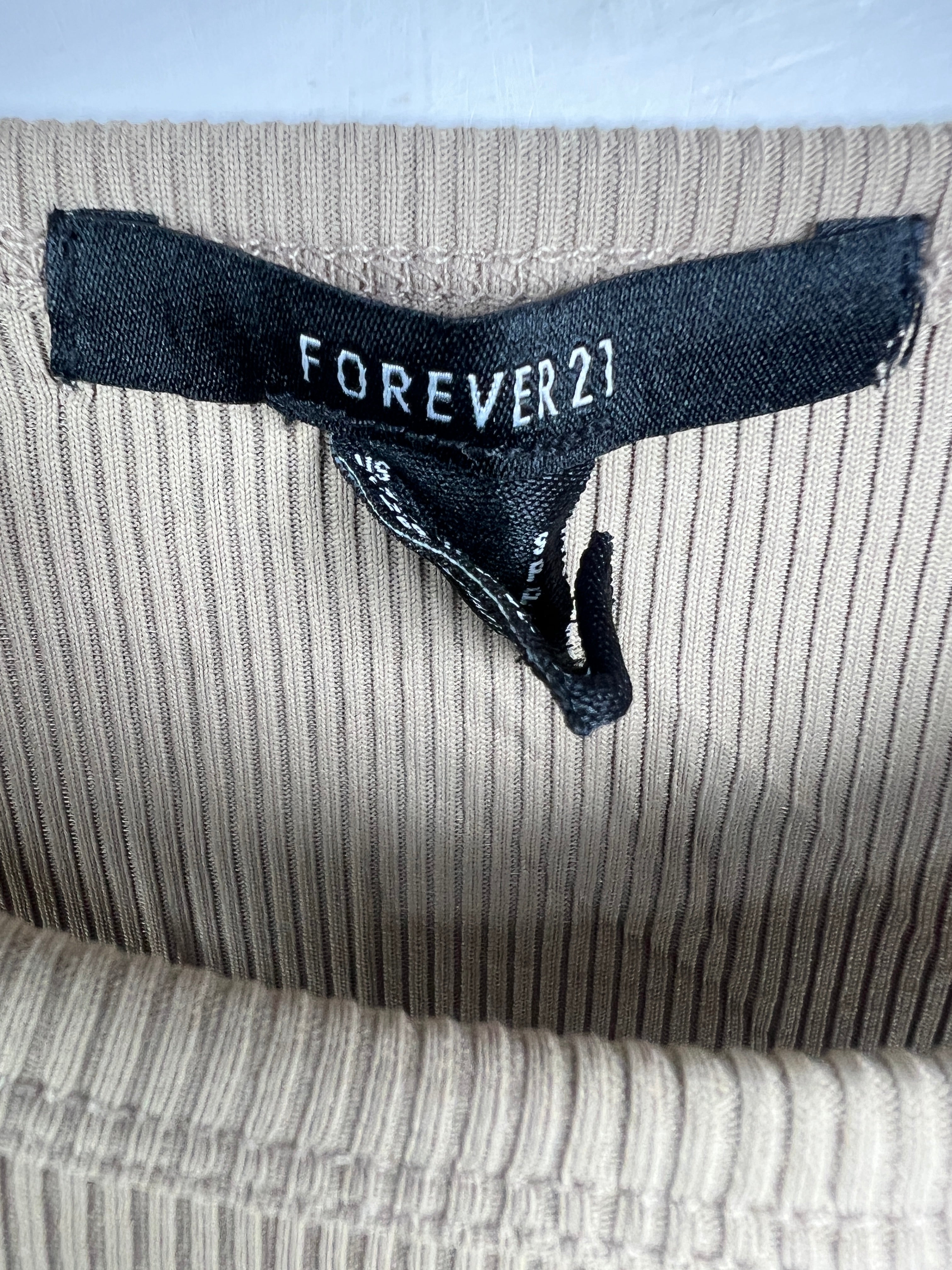 Forever 21 Tank Top (Women) (X-Small/Small)