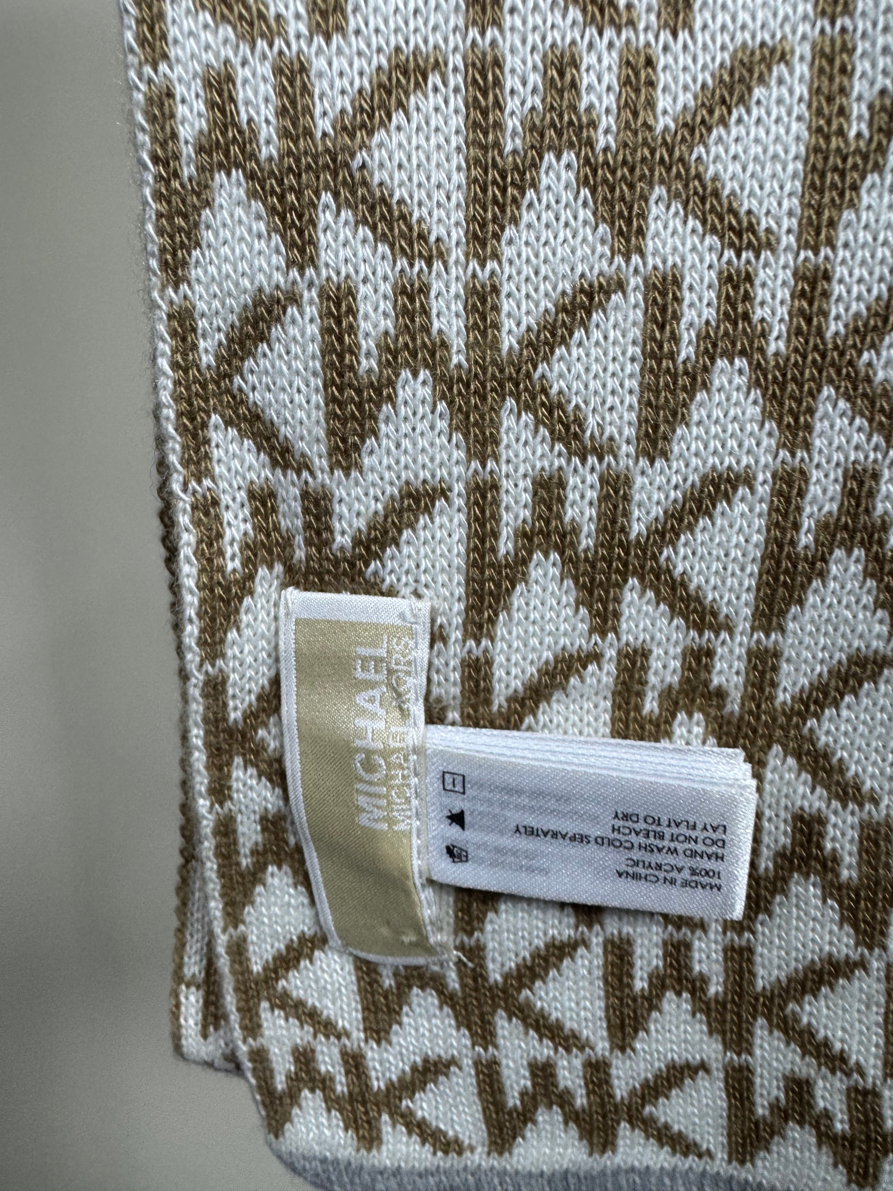 Michael Kors Muffler