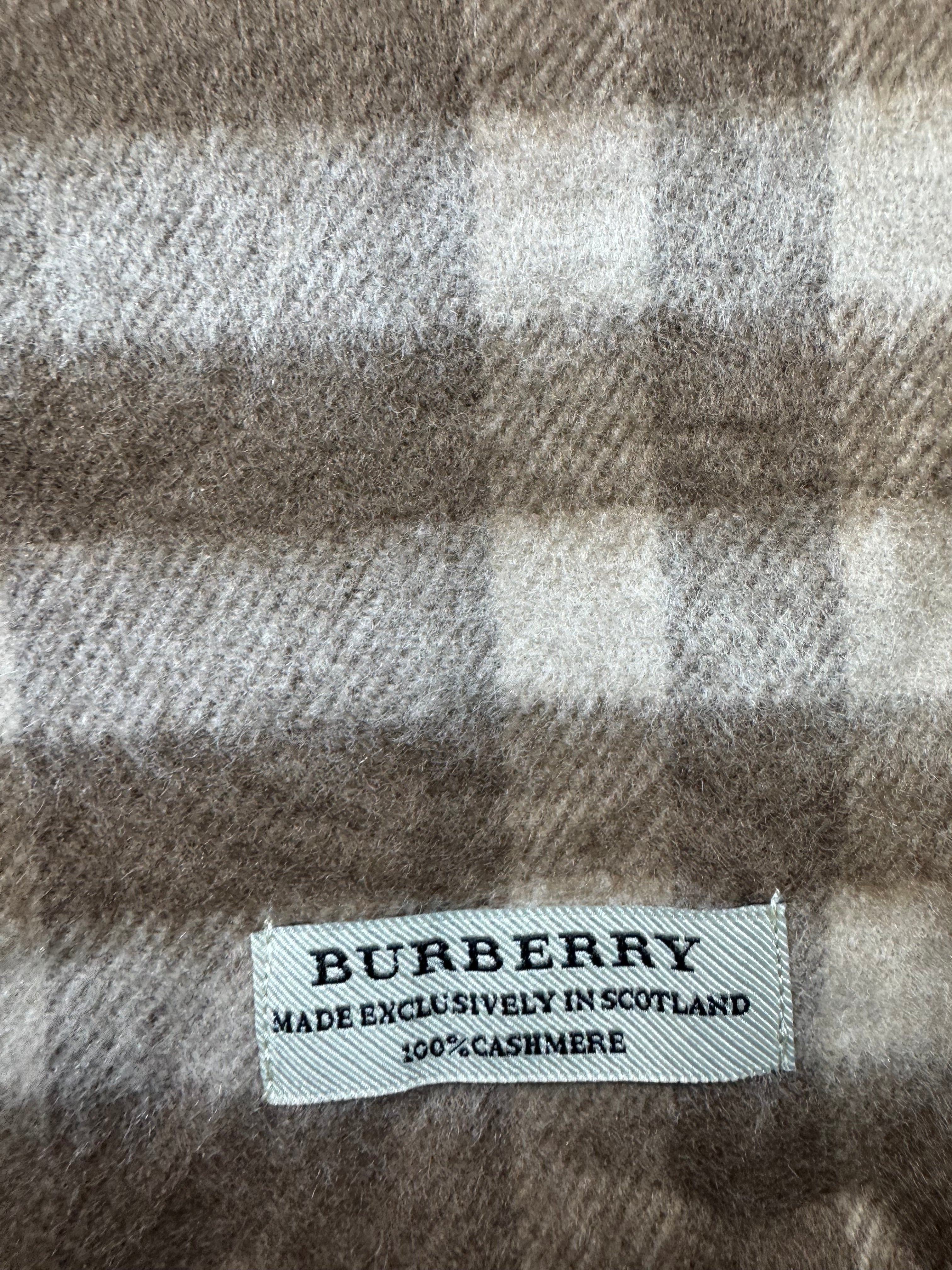 Burberry Cashmere Muffler