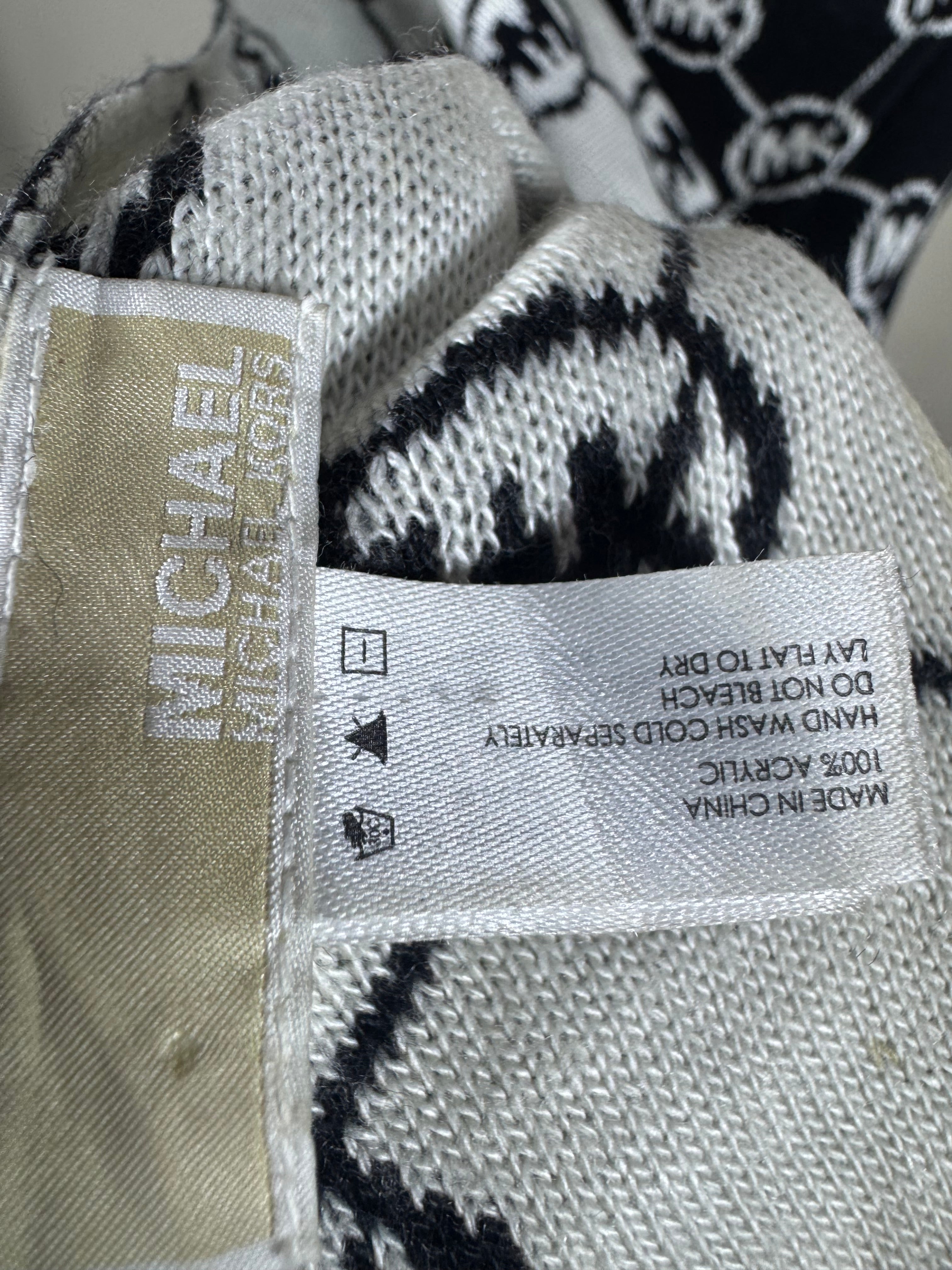 Michael Kors Muffler