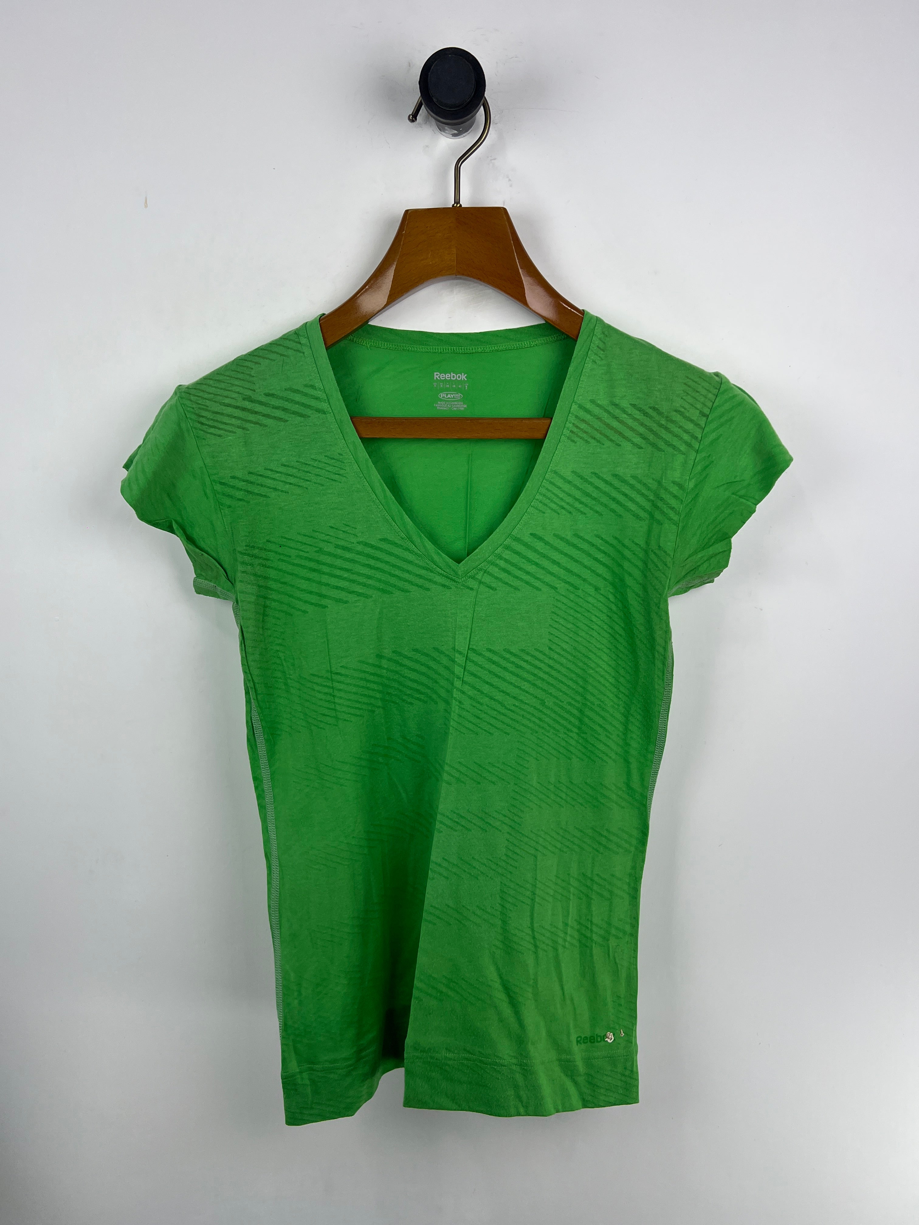 Reebok T-Shirt (Women) (X-Small/Small)