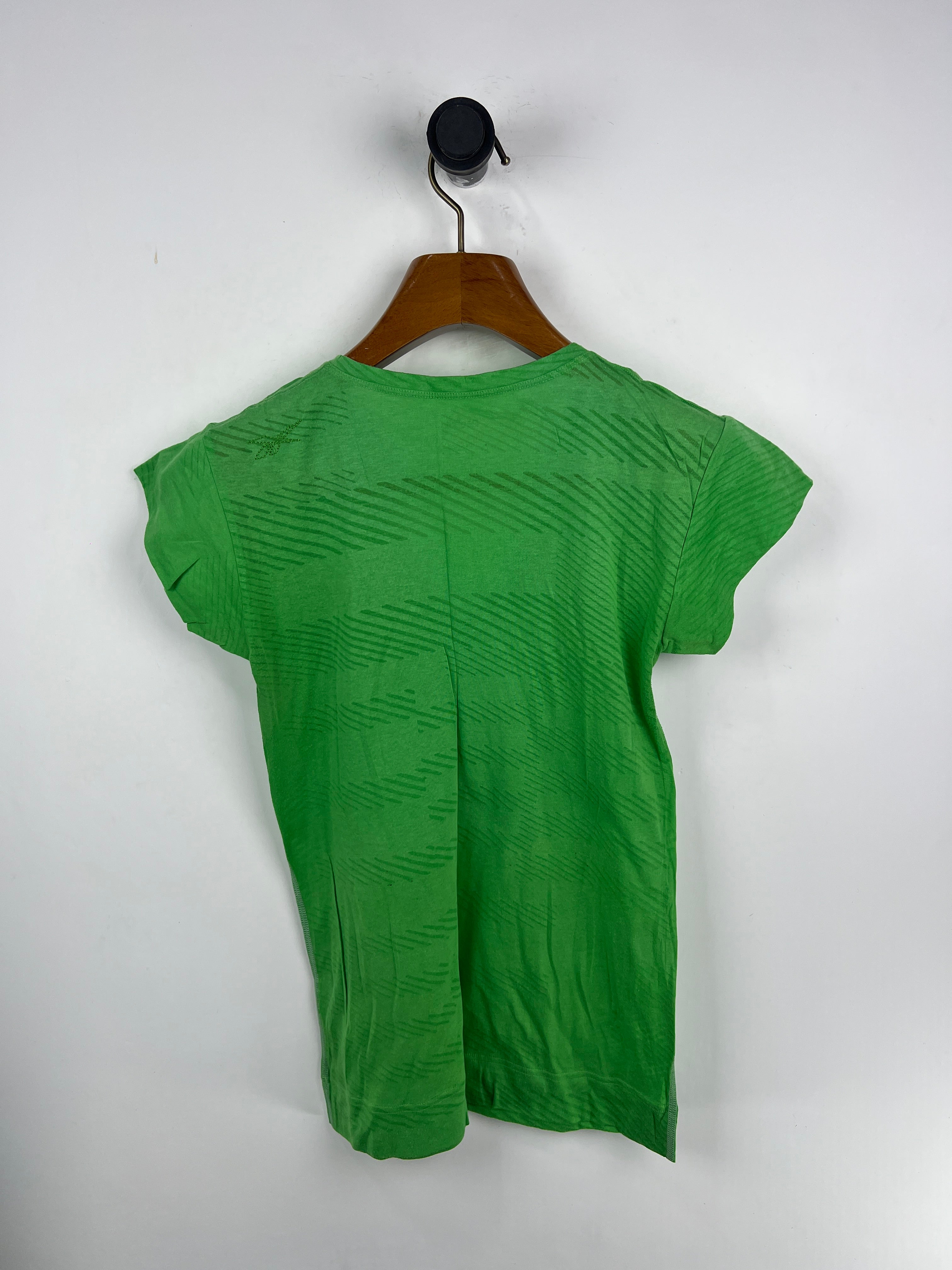 Reebok T-Shirt (Women) (X-Small/Small)