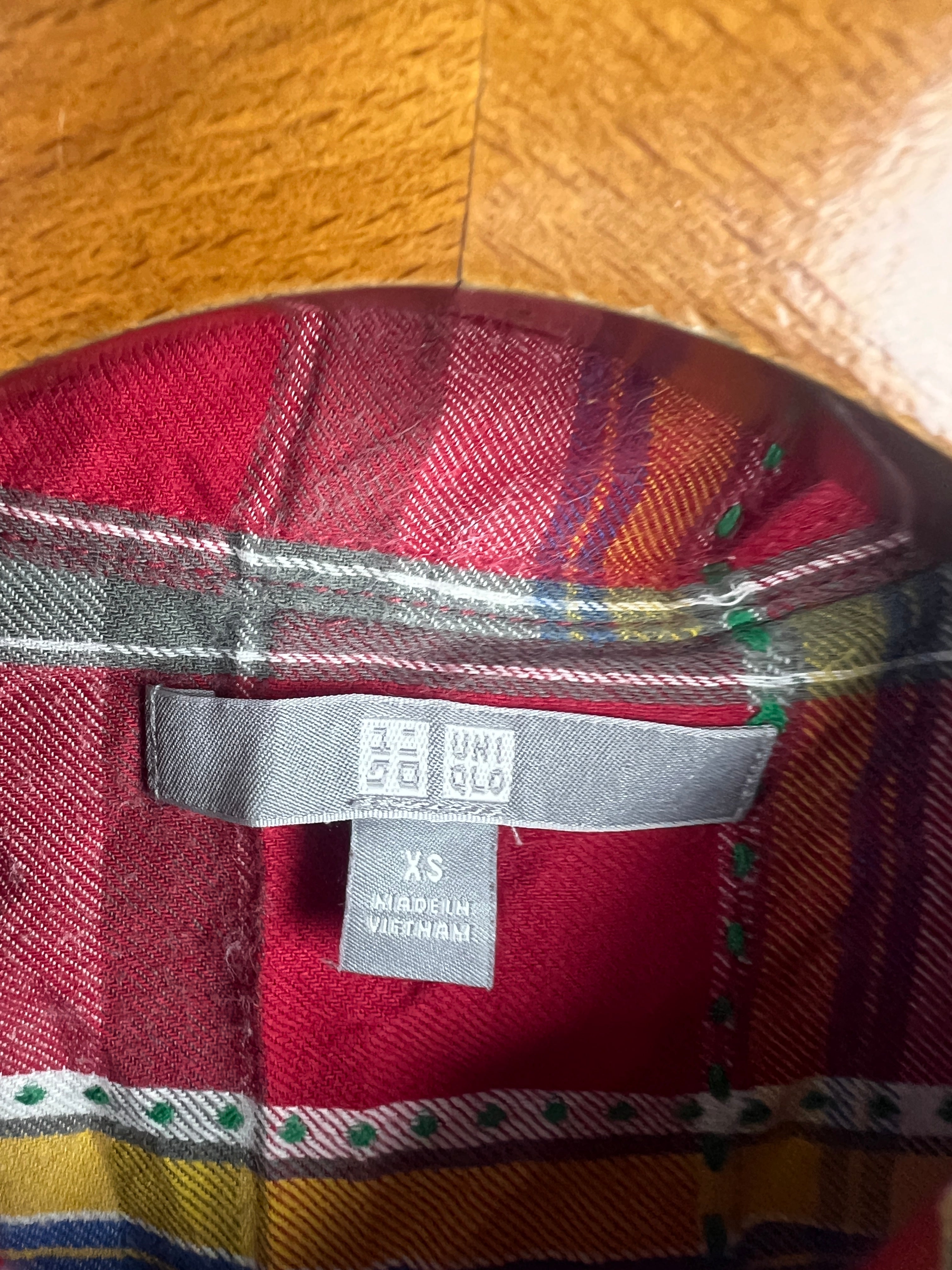 Uniqlo Shirt (Women) (Small)