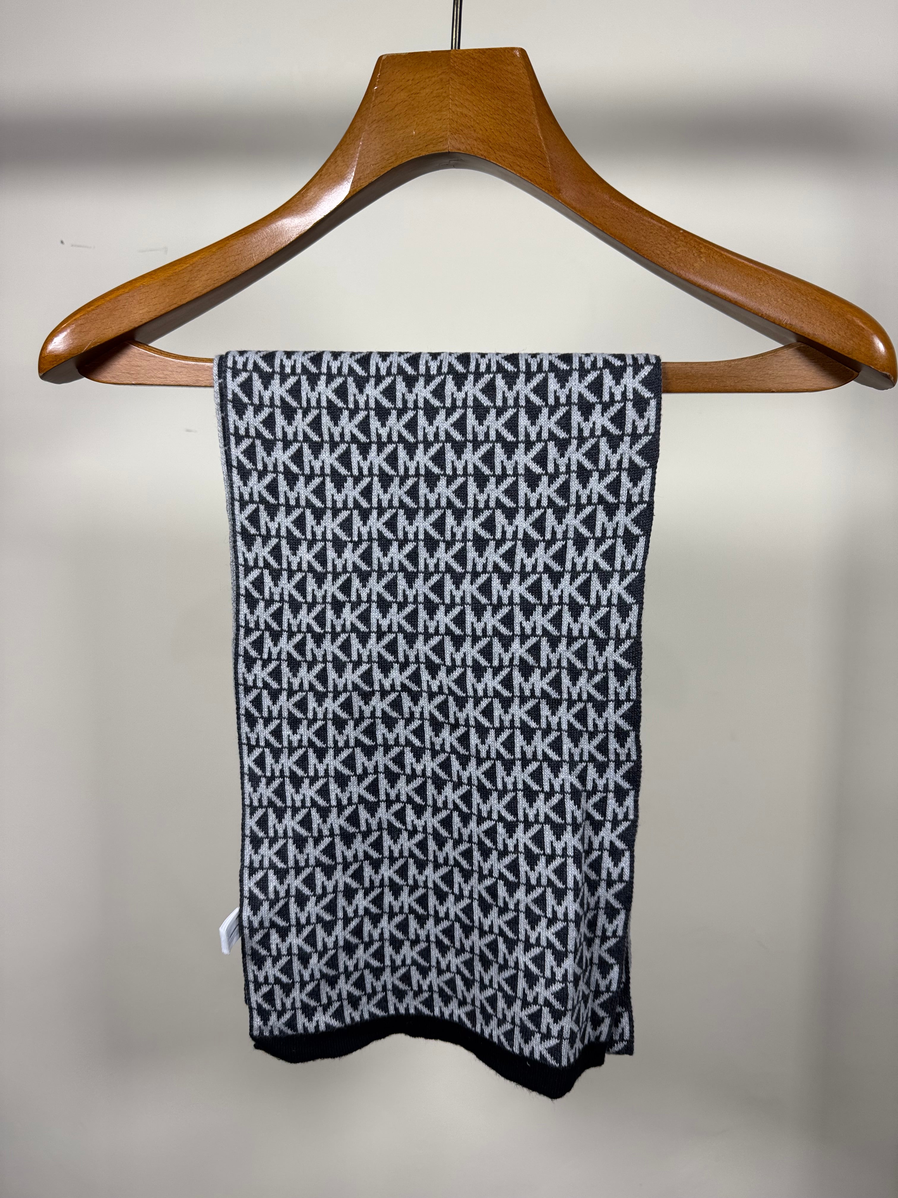 Michael Kors Muffler