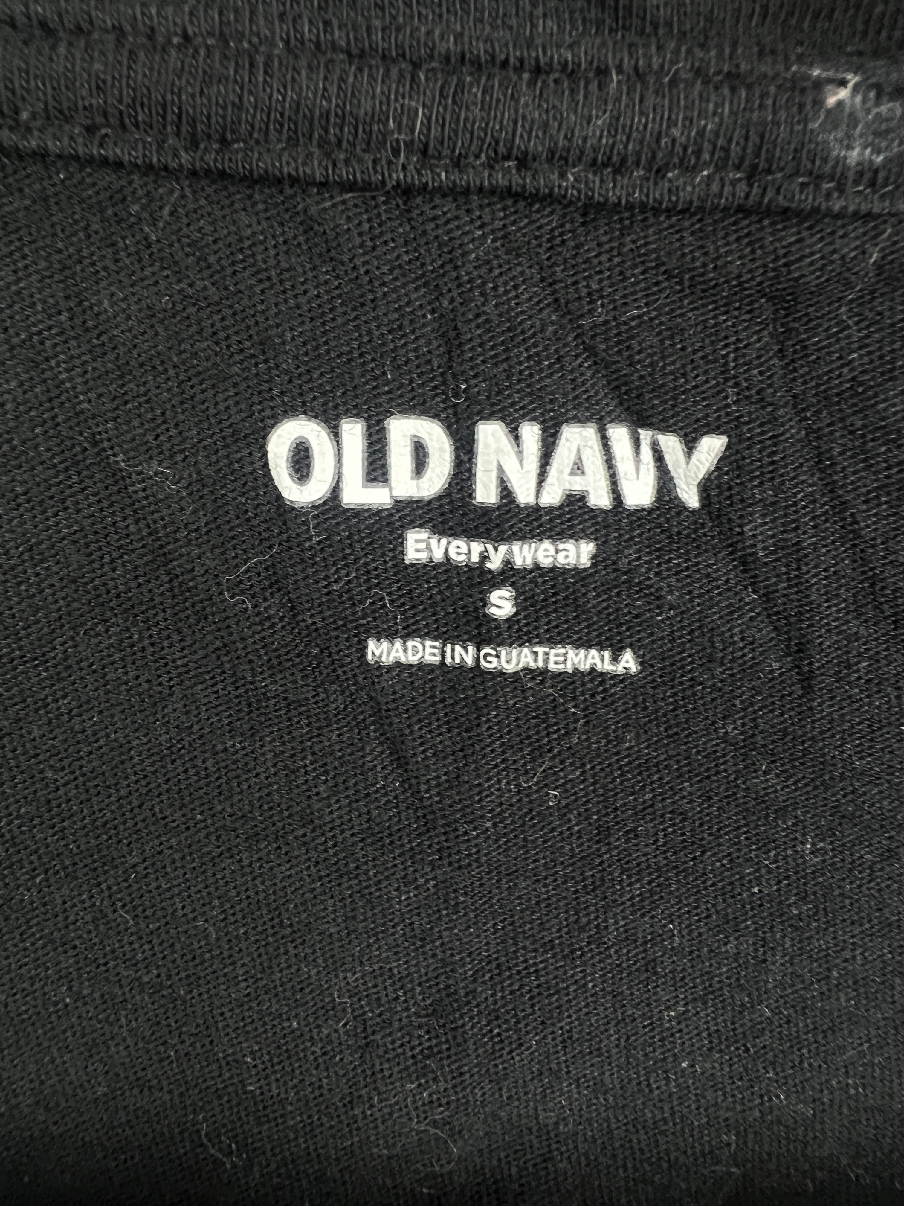 Old Navy T-Shirt (Women) (Small)
