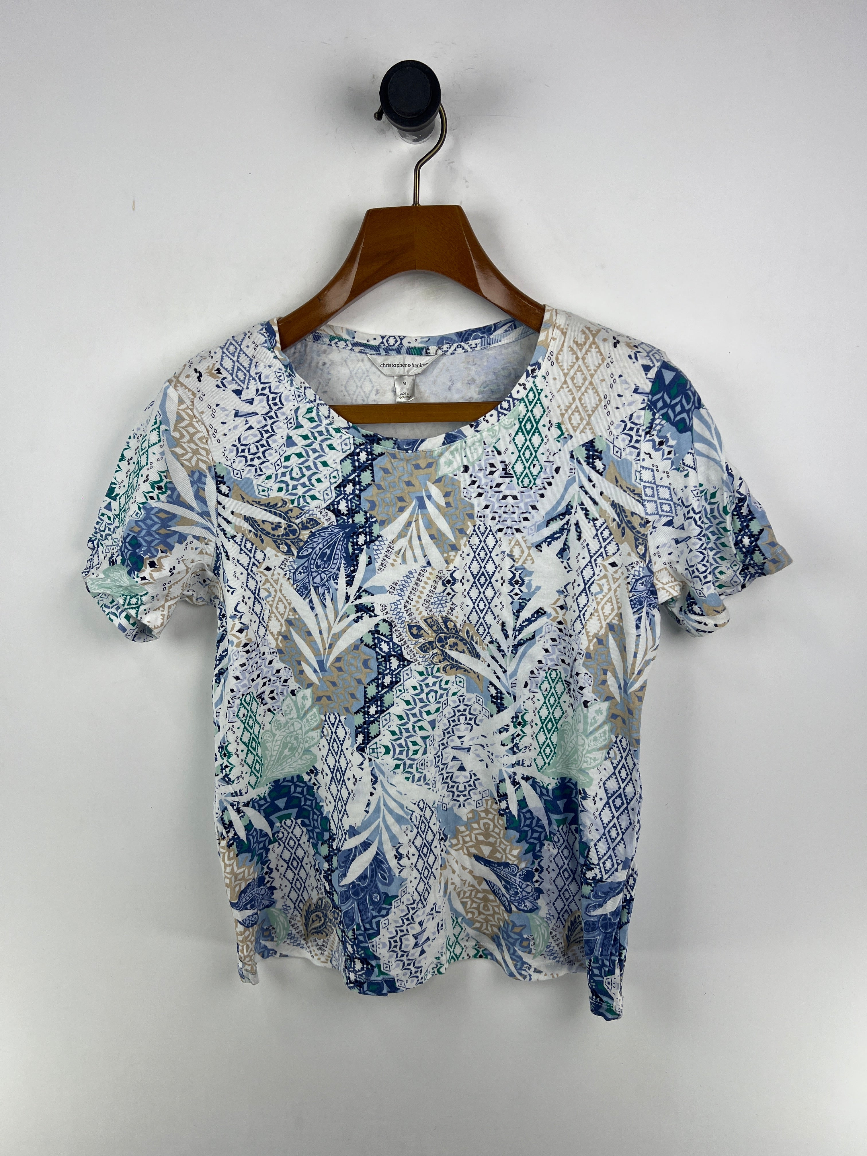 Christopher & Banks T-Shirt (Women) (Medium)