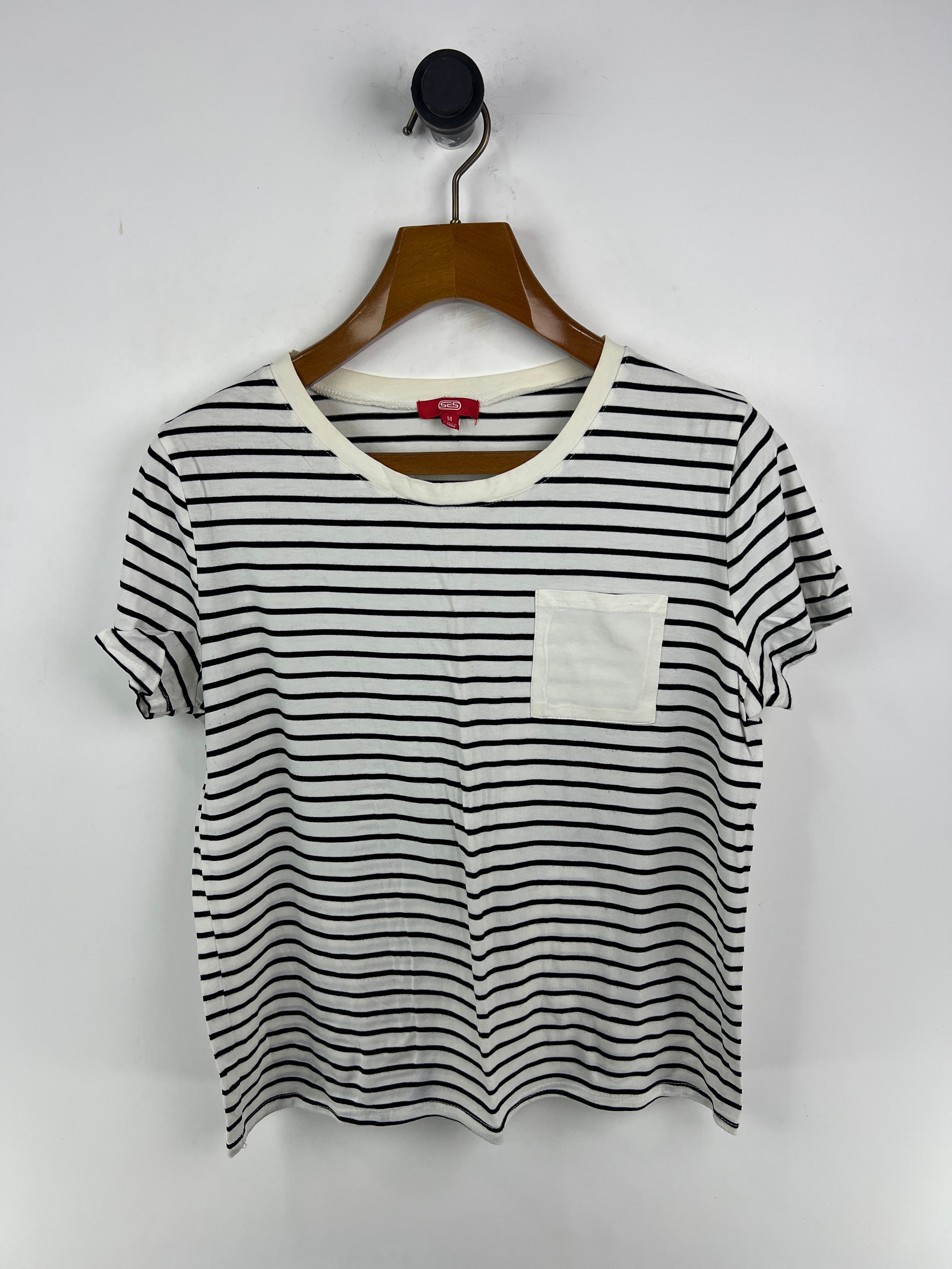 T-Shirt (Women) (Medium-Large)