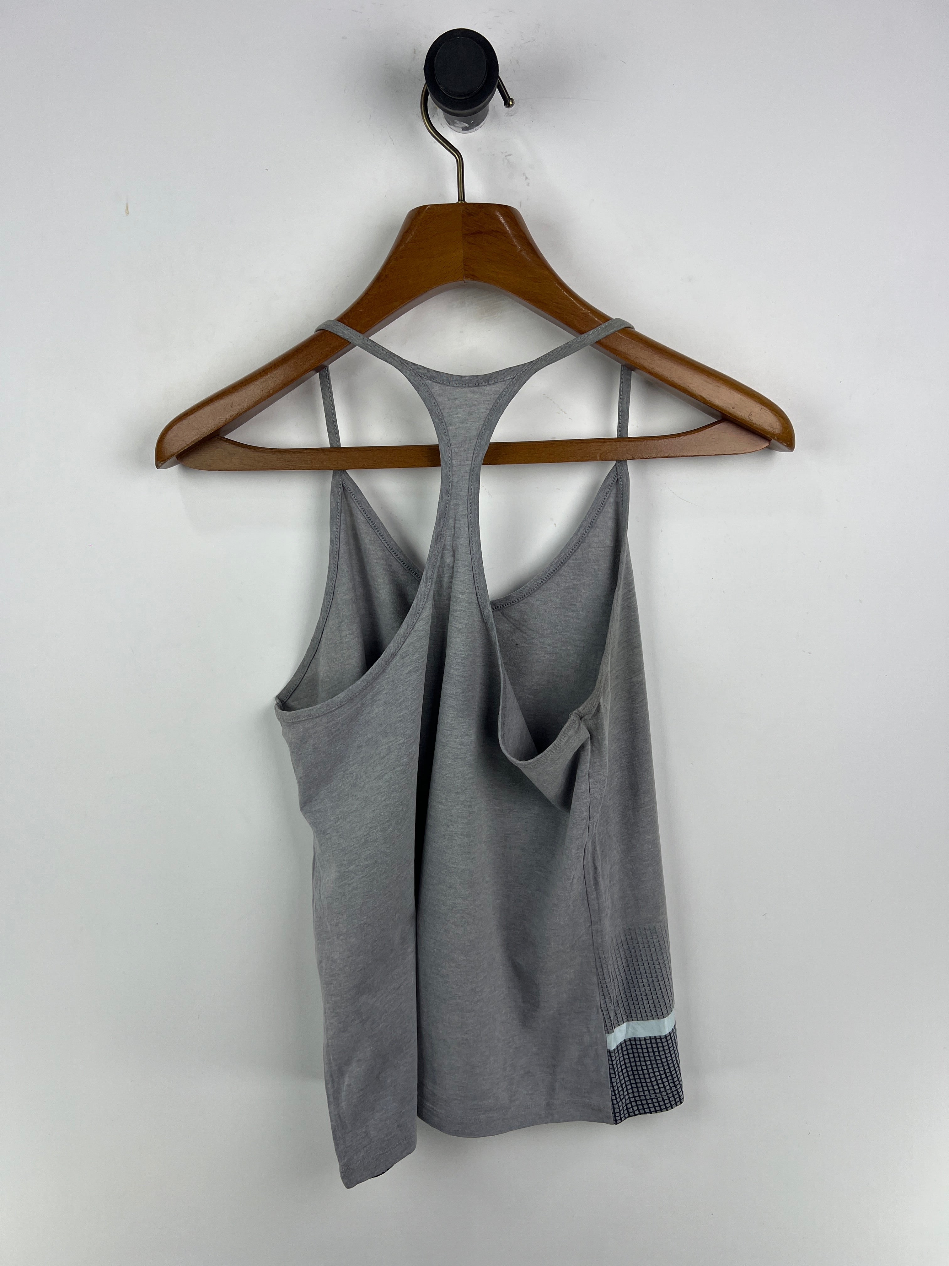 Under Armour Tank Top (Women) (Large)