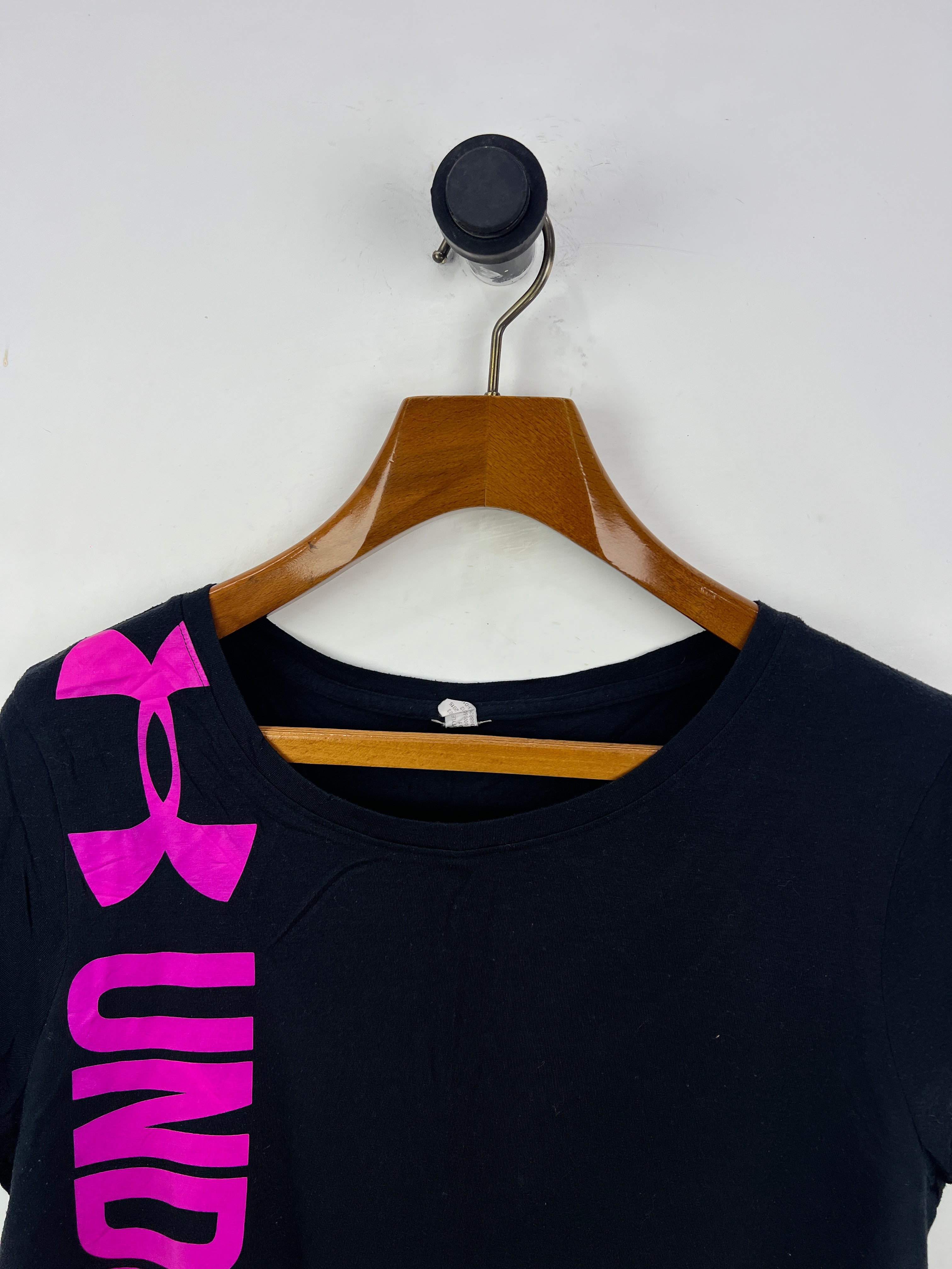 Under Armour T-Shirt (Women) (Large/X-Large)