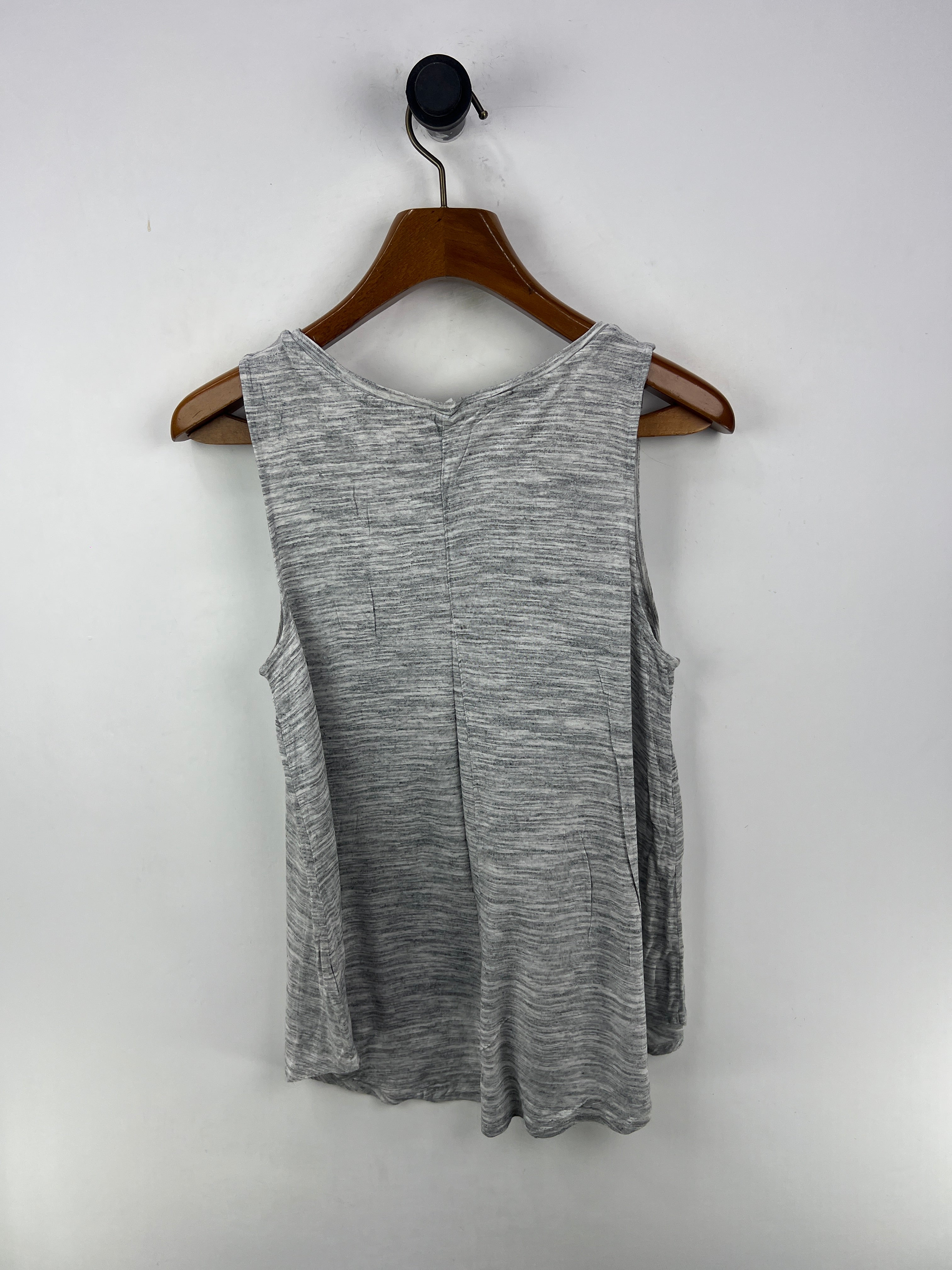 Old Navy Tank Top (Women) (Medium)