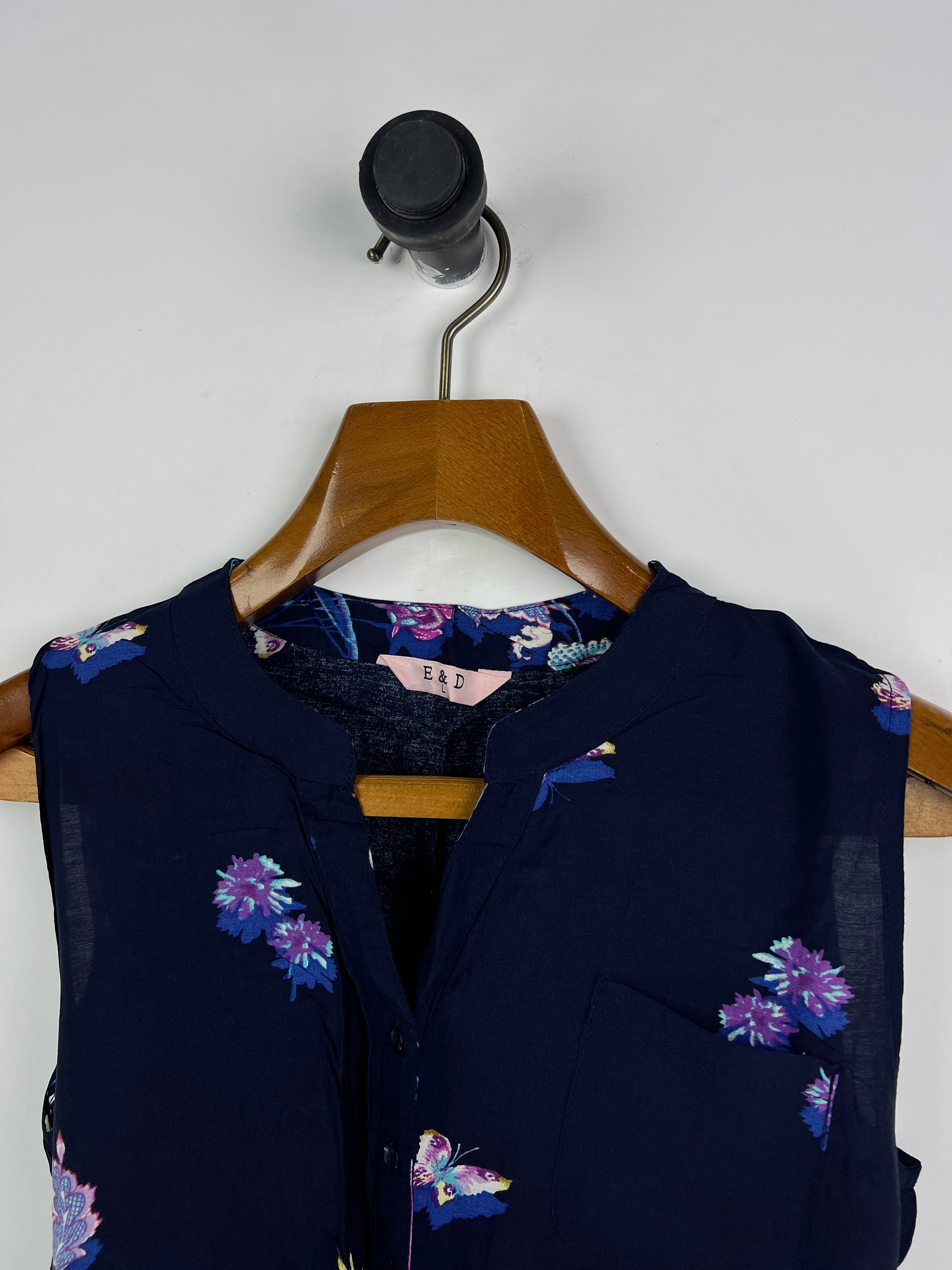 E&D Blouse (Women) (Medium-Large)
